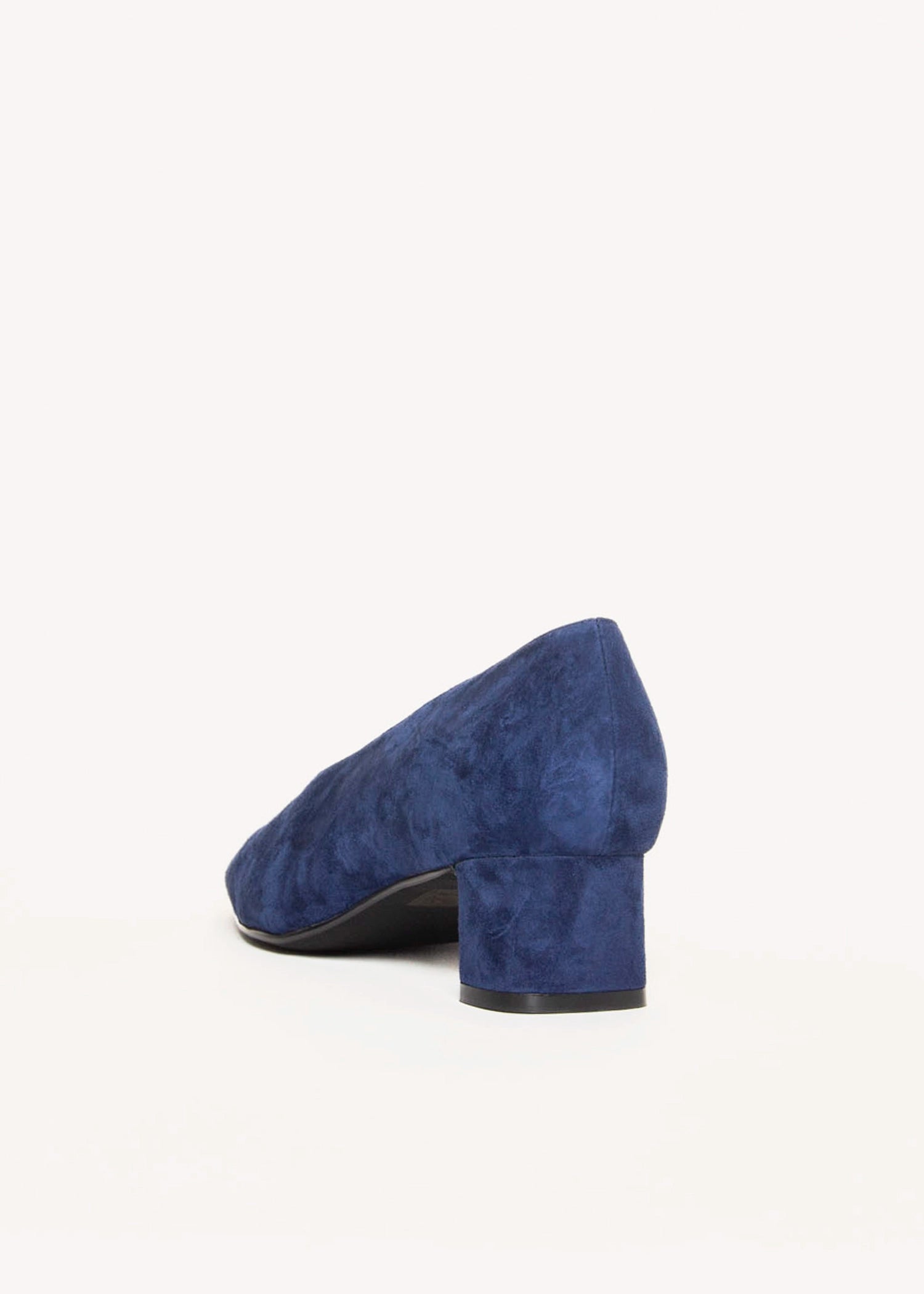 swatch_Navy Suede trusted pump