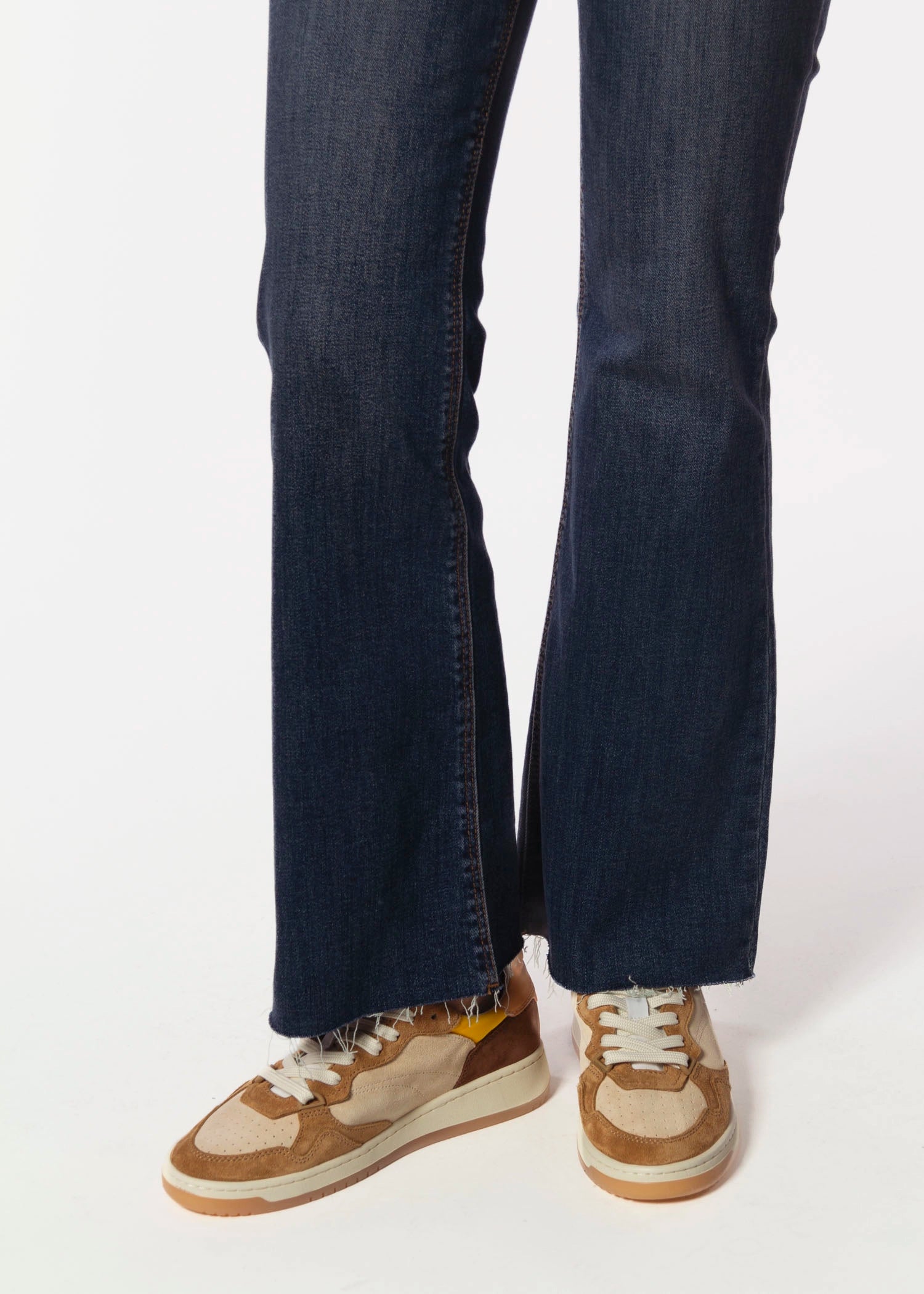 swatch_Ginger Multi phoenix sneaker