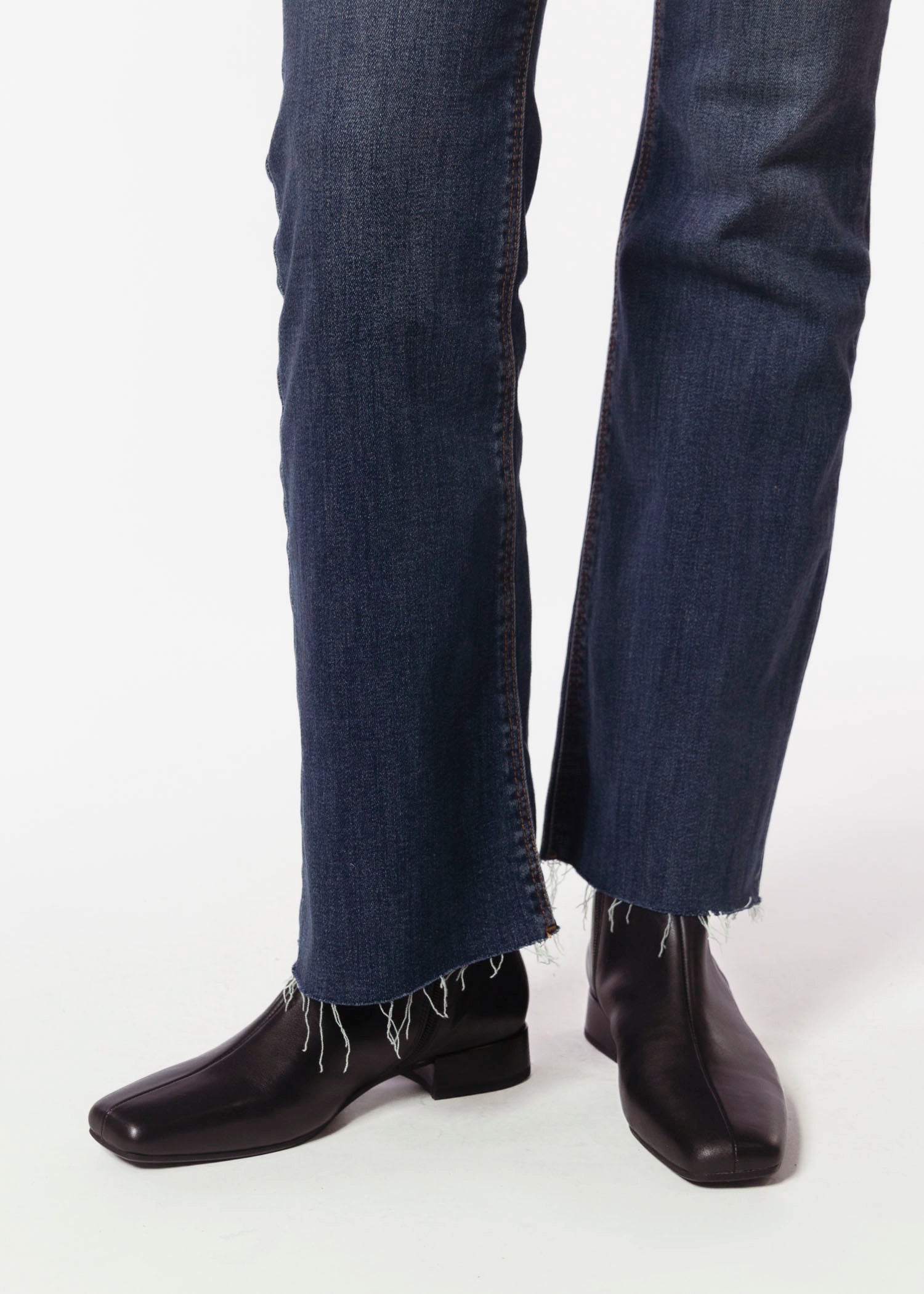 swatch_Black Leather mona boot vagabond shoes