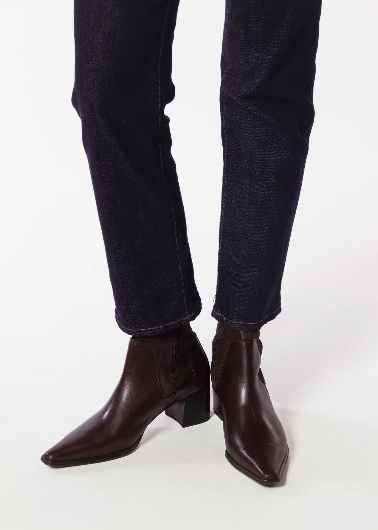 swatch_Chocolate Leather giselle boots vagabond shoes