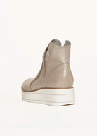 swatch_Misty Leather nene platform ankle boots