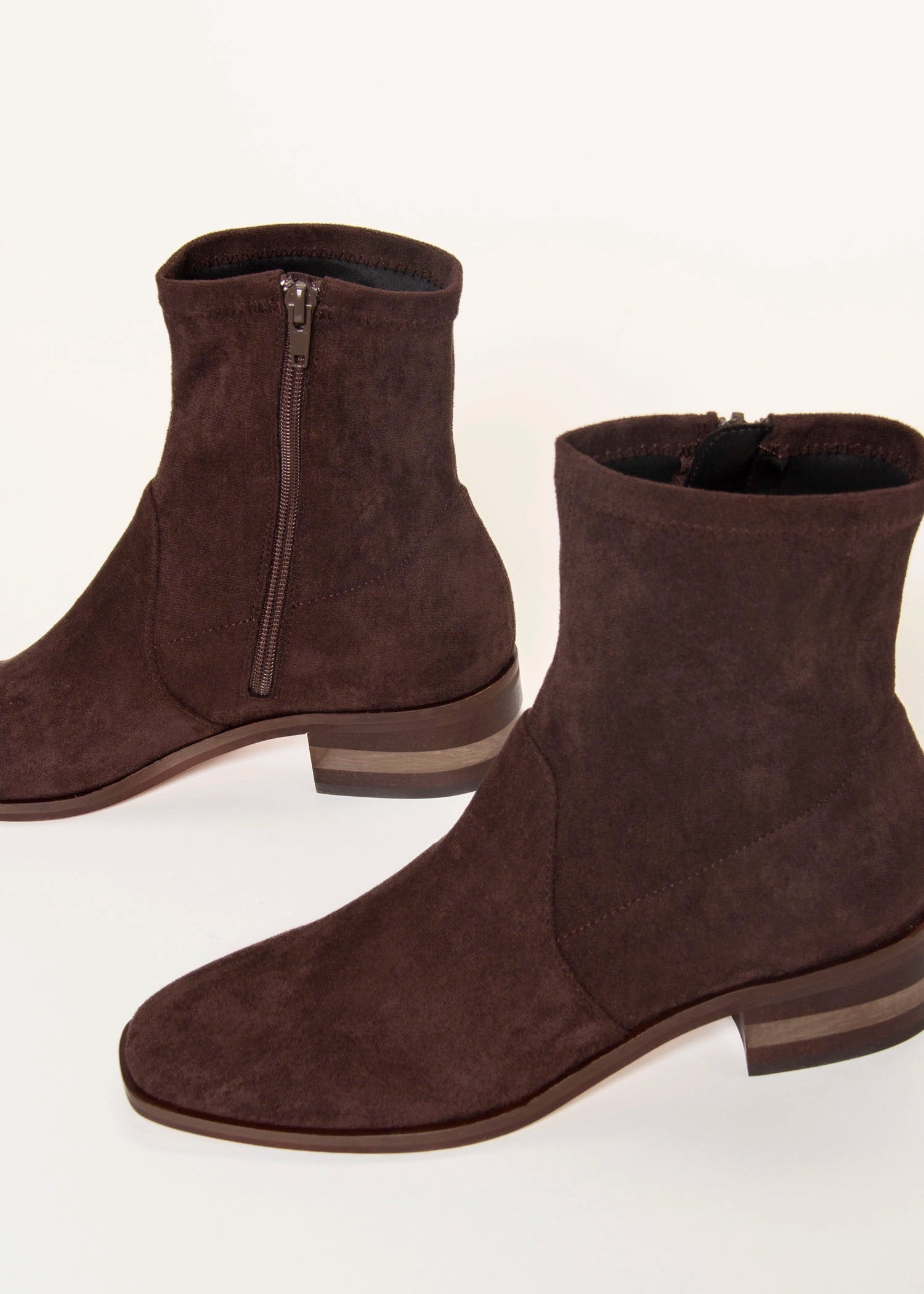 swatch_Chocolate Stretch fuller boot shoes