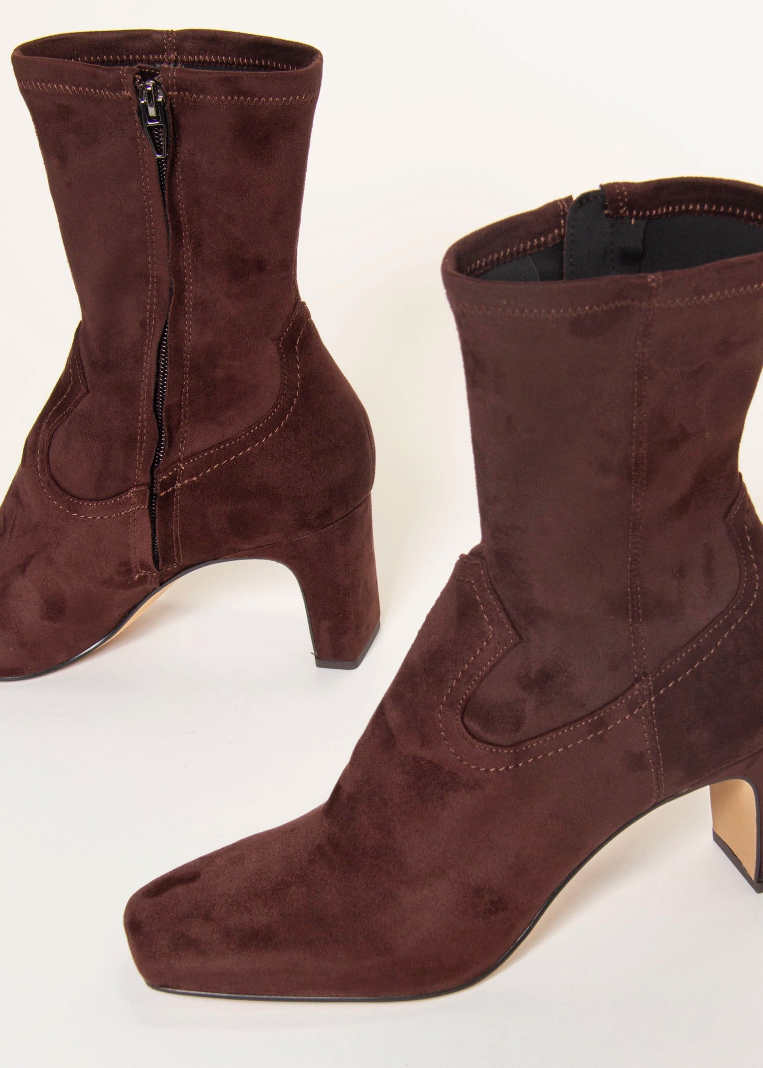 swatch_Mahogany roan heeled boots
