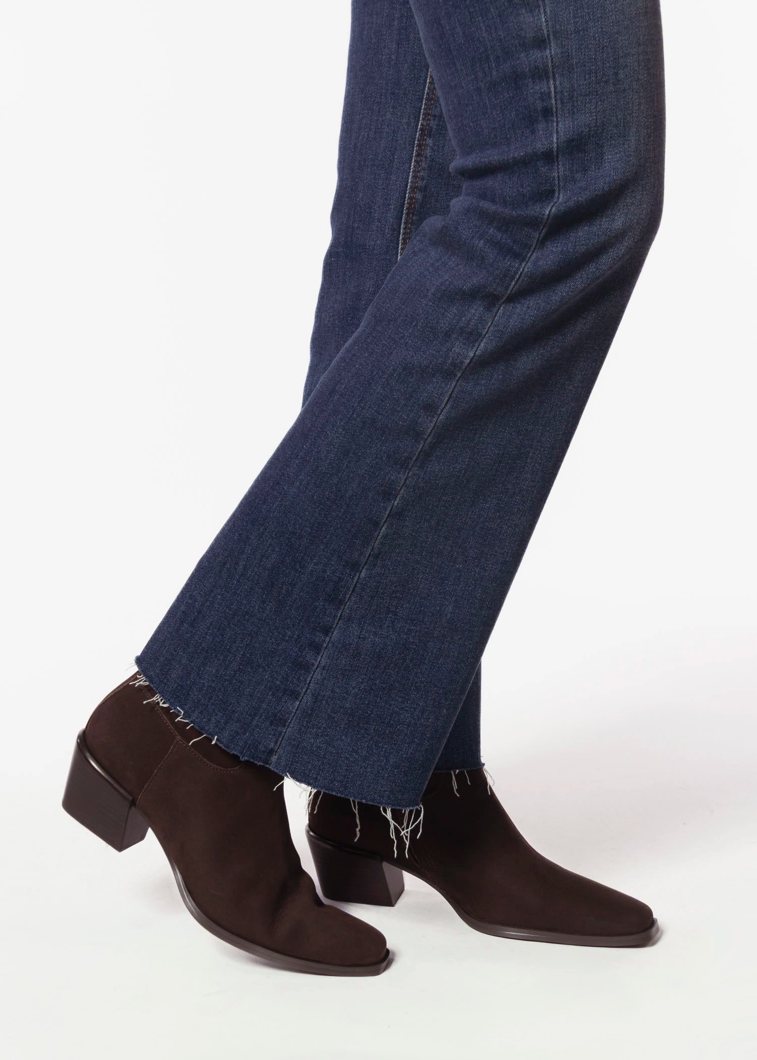 swatch_Chocolate Suede daney boot shoes