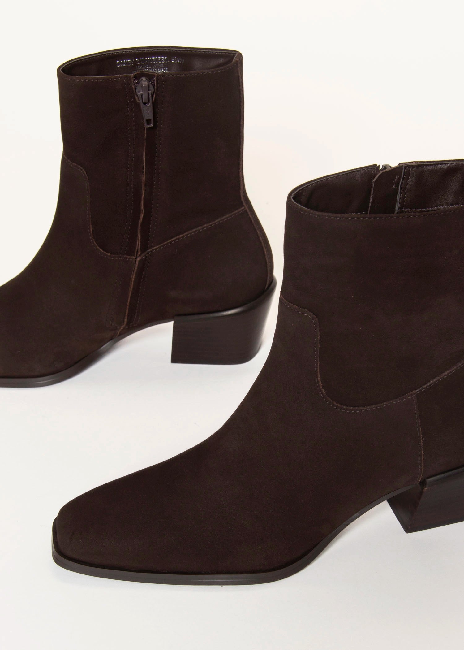 swatch_Chocolate Suede daney boot shoes