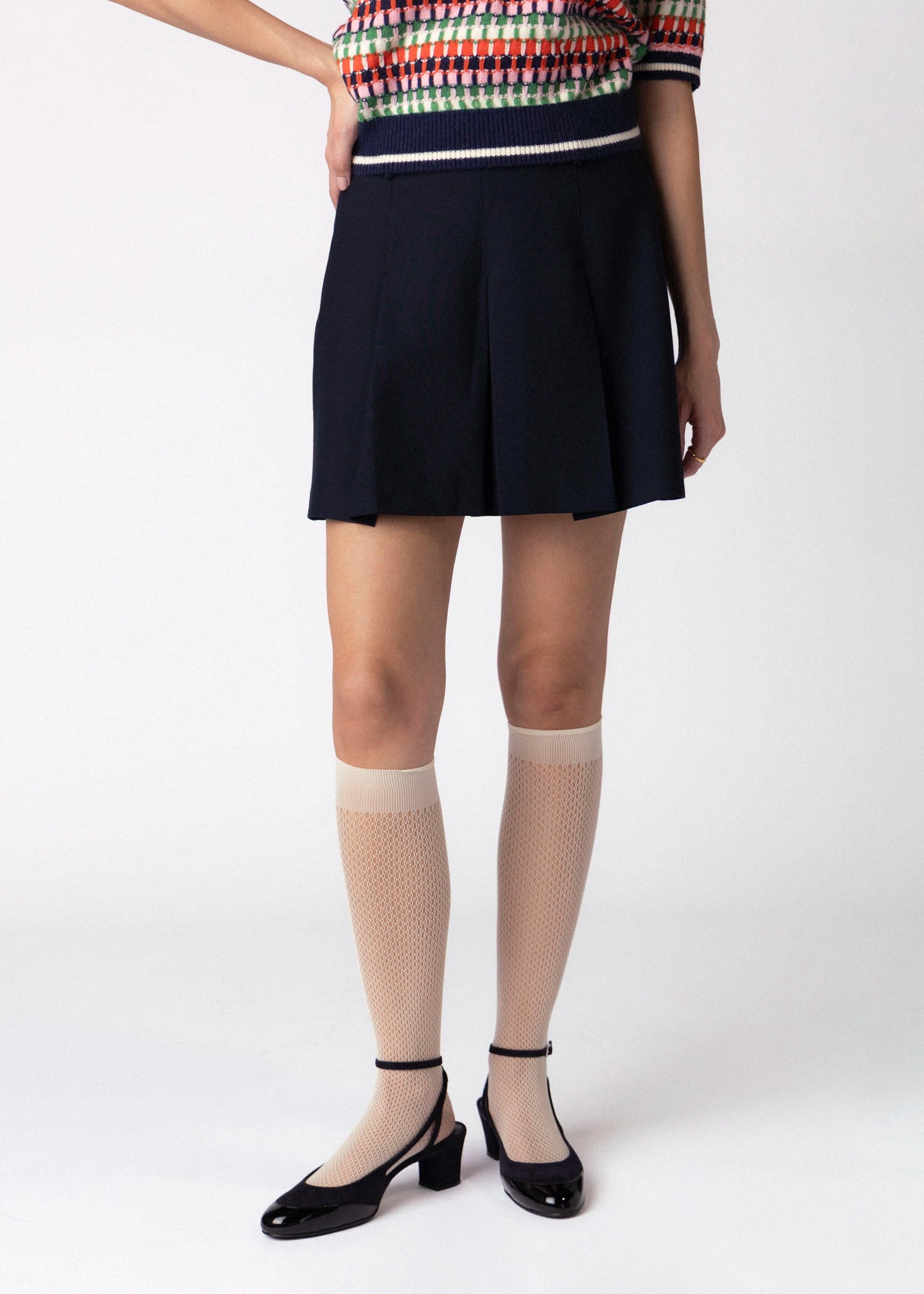 swatch_Navy pleated mini skirt