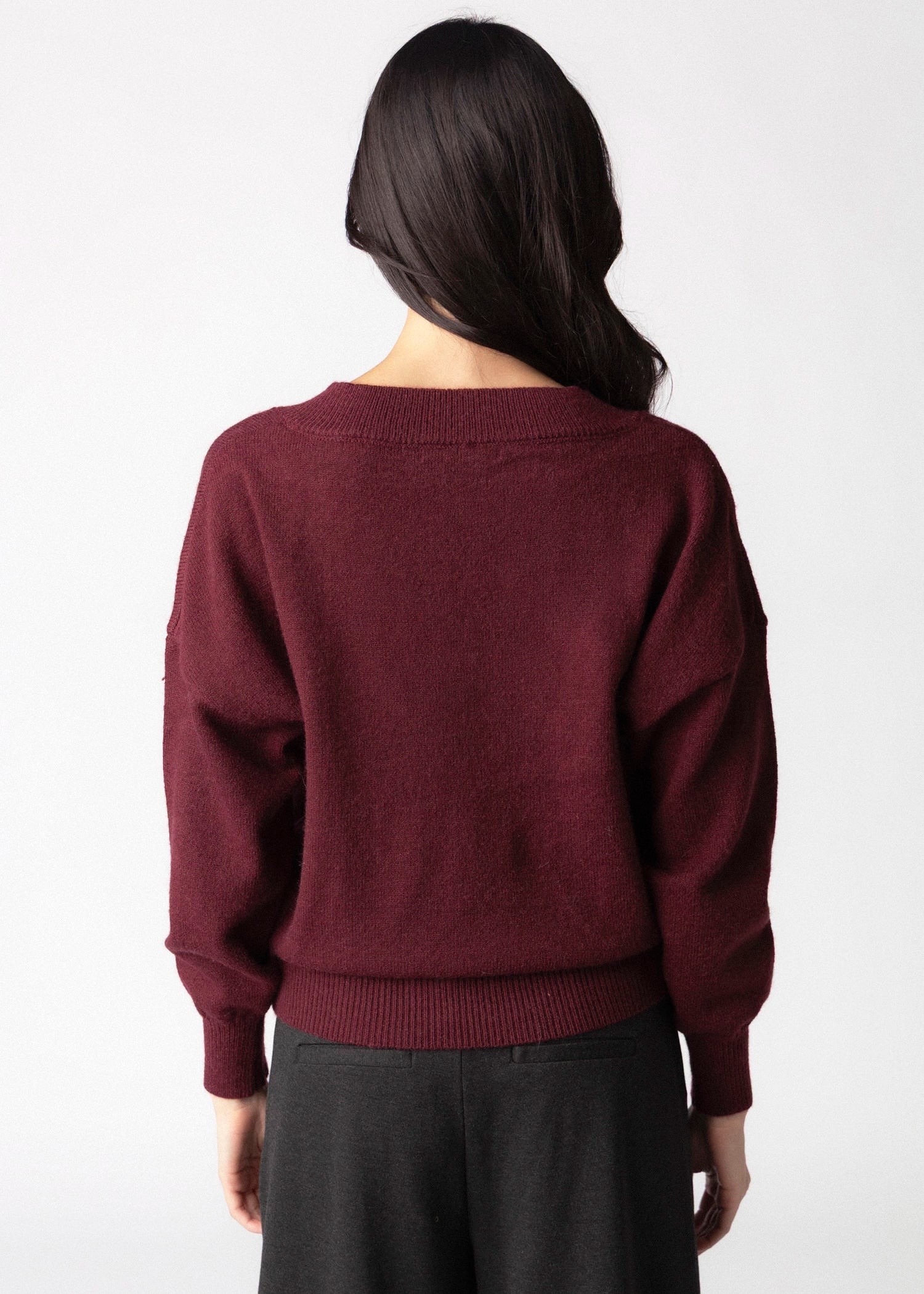 swatch_Bordeaux deluc boggle v-neck sweater