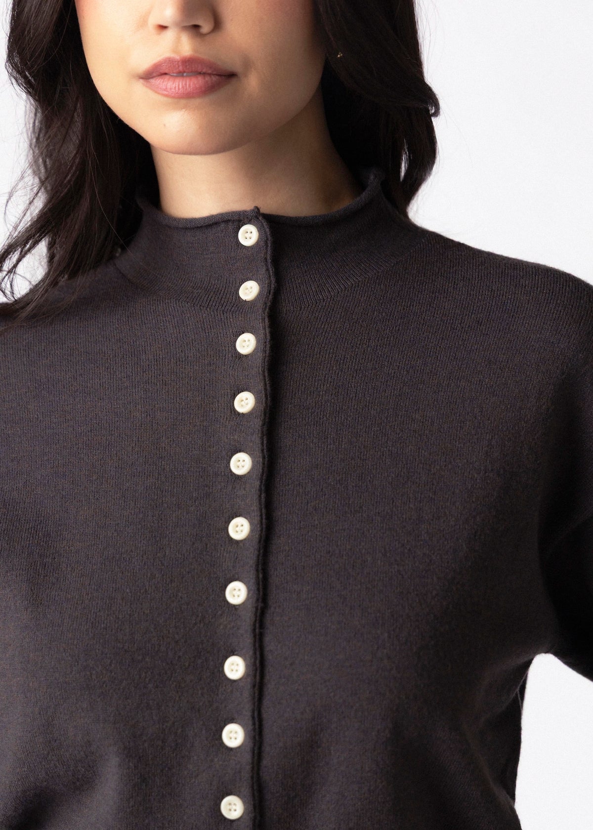 swatch_Charcoal mod ref brooks high neck cardigan