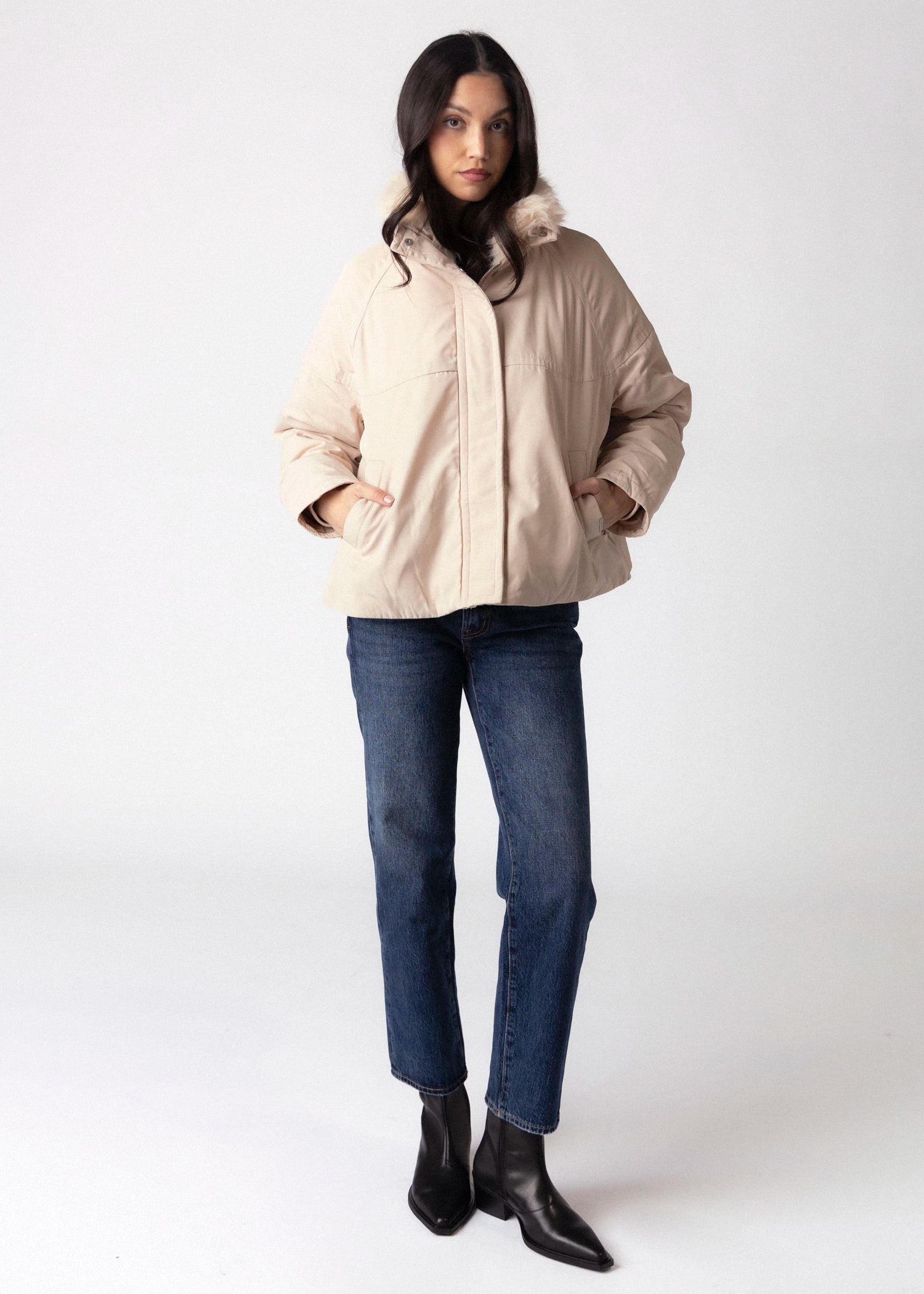 swatch_Oat rino and pelle nanne faux fur collar jacket