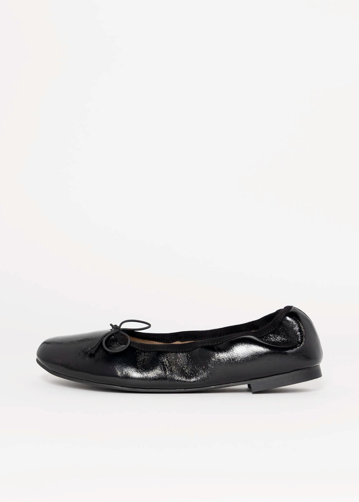 swatch_Patent Black tony bianco chelsea ballet flat