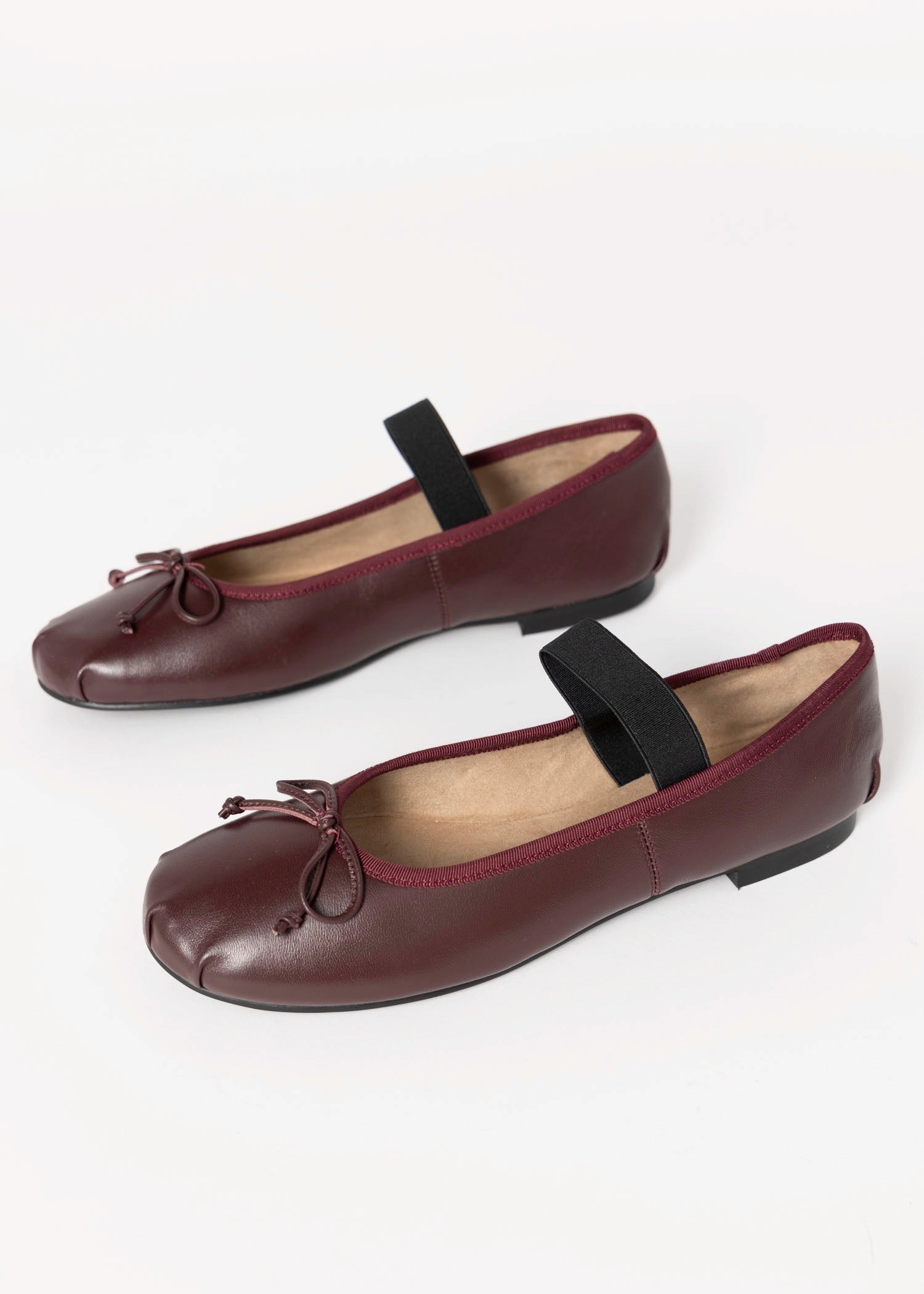 swatch_Wine Leather tony bianco caspian ballet flat