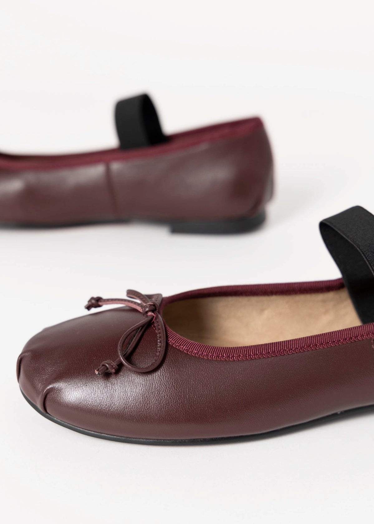 swatch_Wine Leather tony bianco caspian ballet flat
