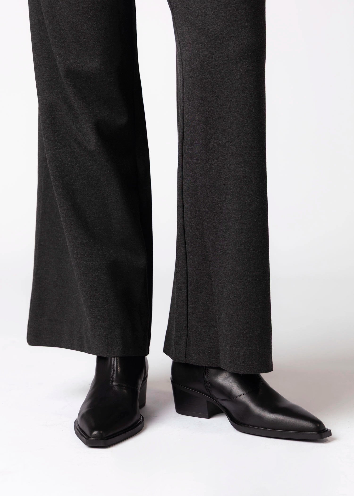 swatch_Black Leather vagabond kelsey wester ankle boot