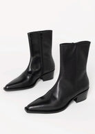 swatch_Black Leather vagabond kelsey wester ankle boot