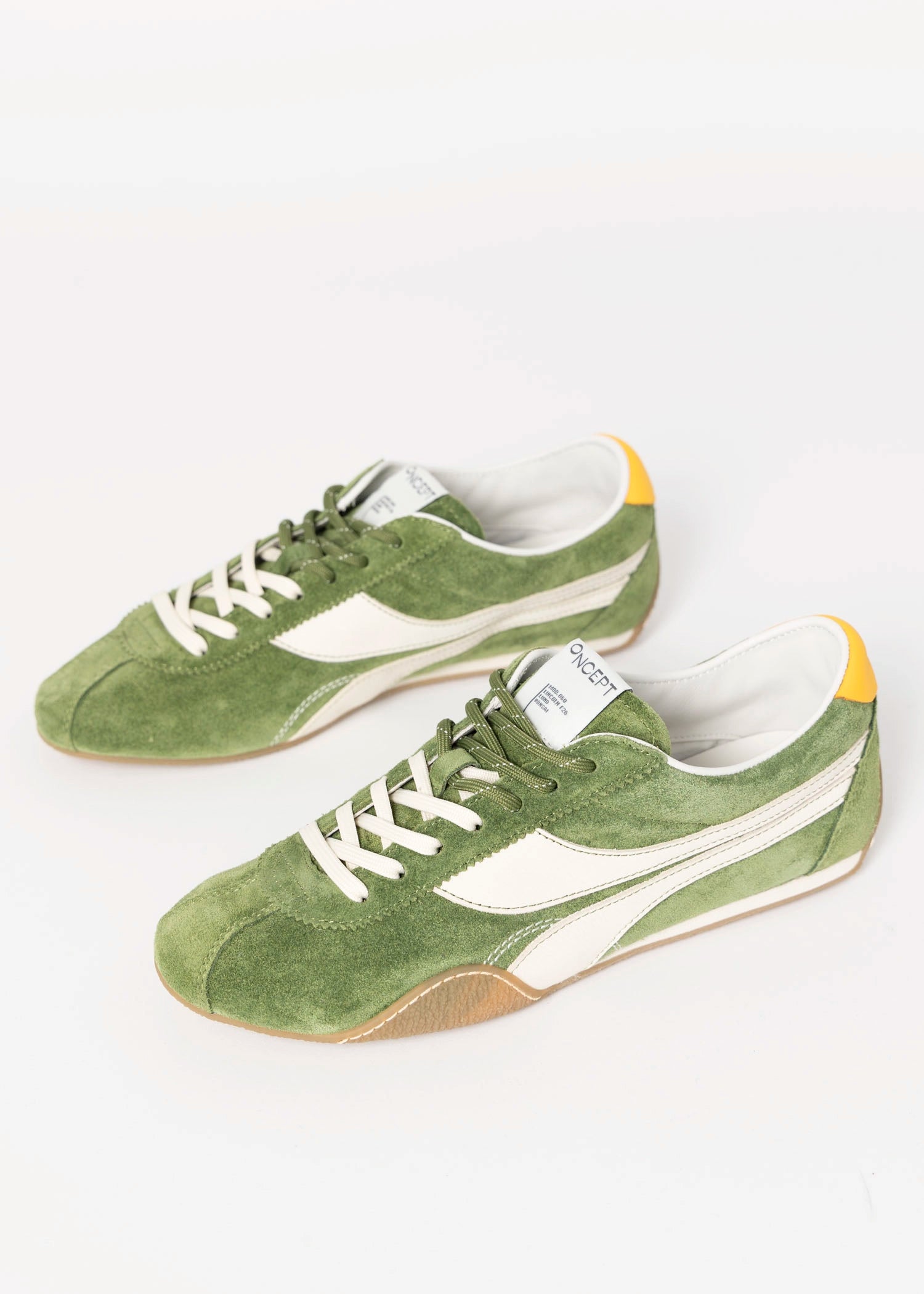 swatch_Banzai oncept lund suede sneaker