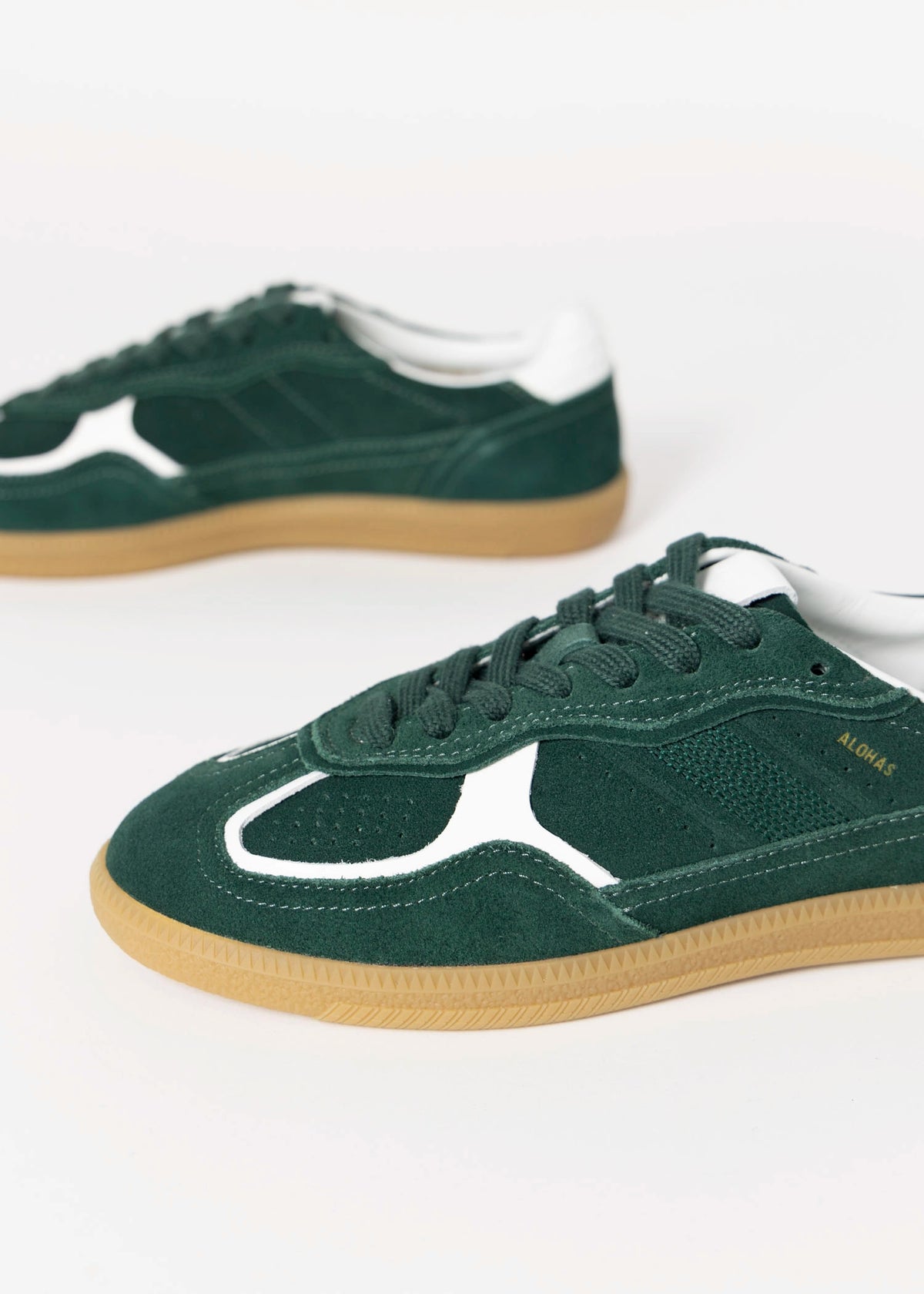 swatch_Forest alohas tb490 rife suede sneaker