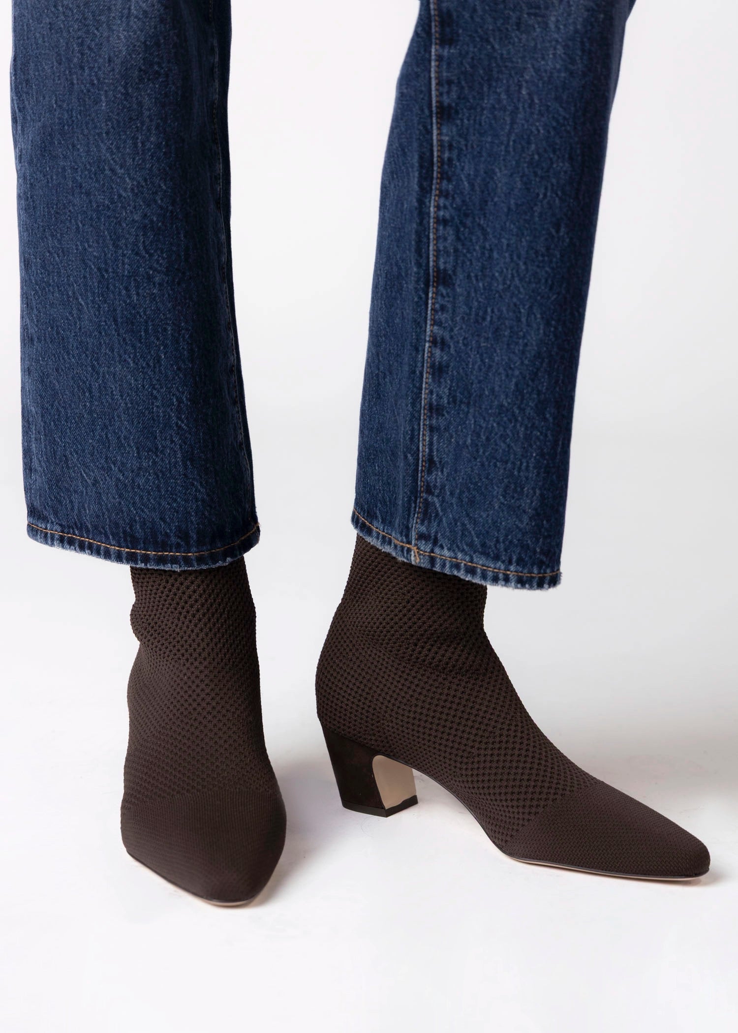swatch_Chocolate pelle moda emeli stretch knit bootie