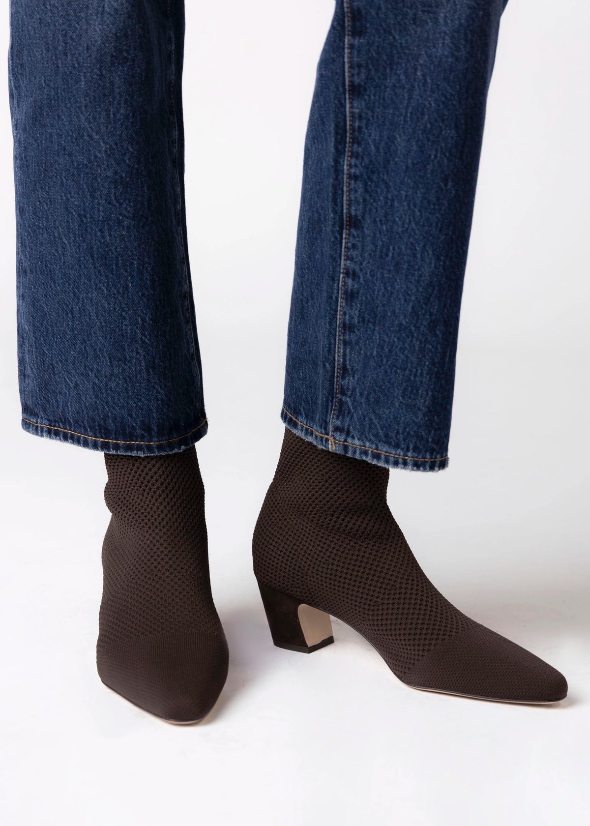swatch_Chocolate pelle moda emeli stretch knit bootie