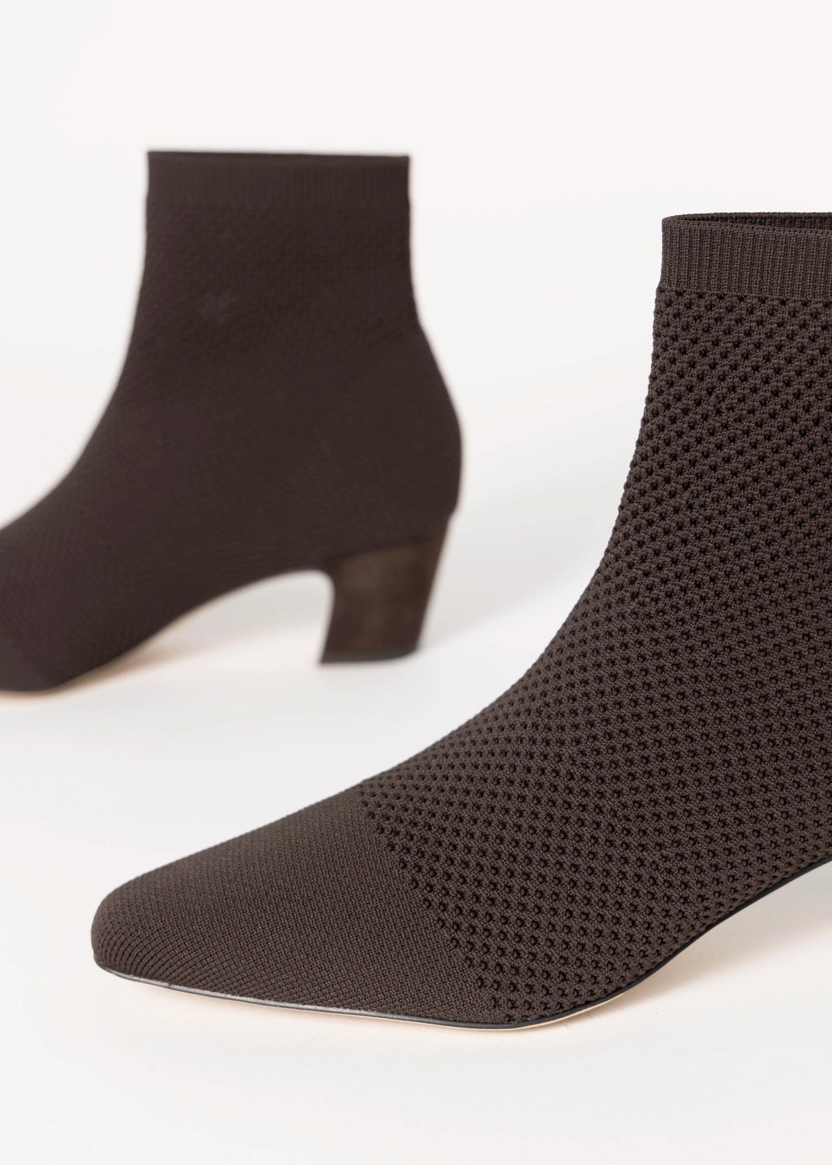 swatch_Chocolate pelle moda emeli stretch knit bootie