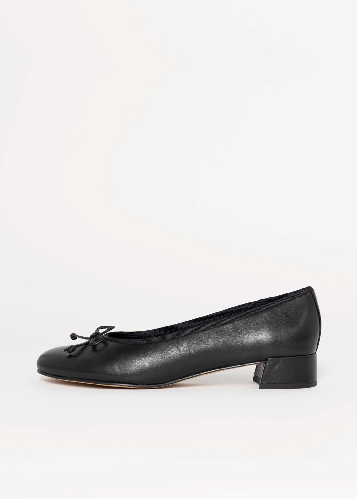 swatch_Black Leather dolce vita ritla mid heel ballet