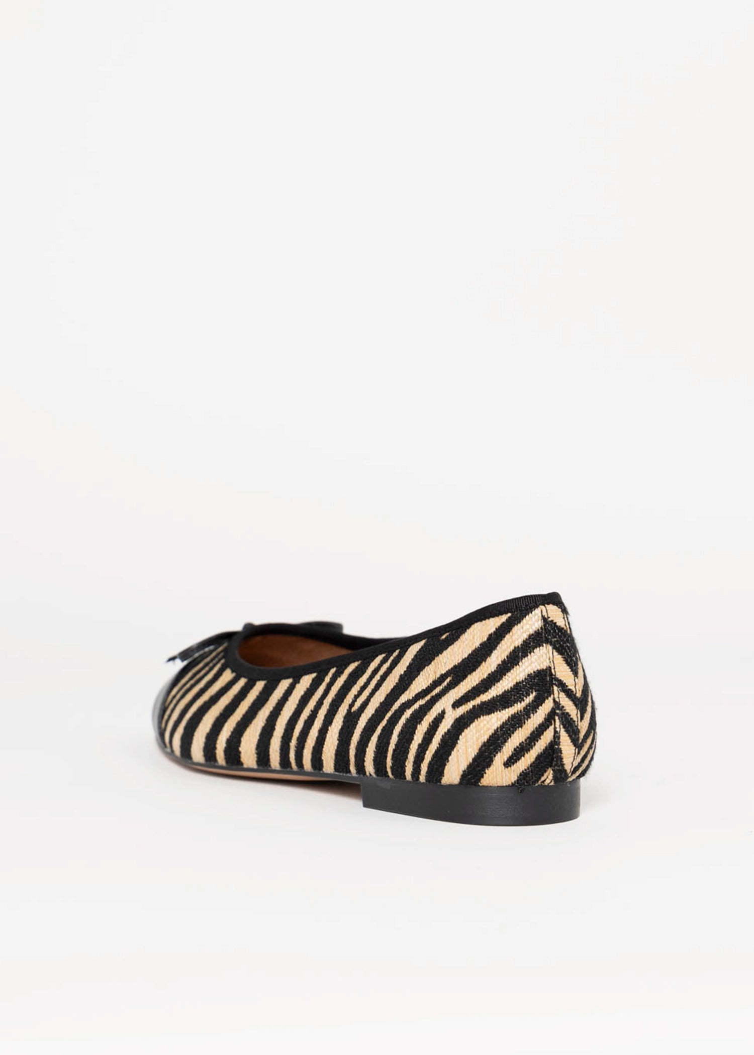 swatch_Zebra kit leather ballet flat