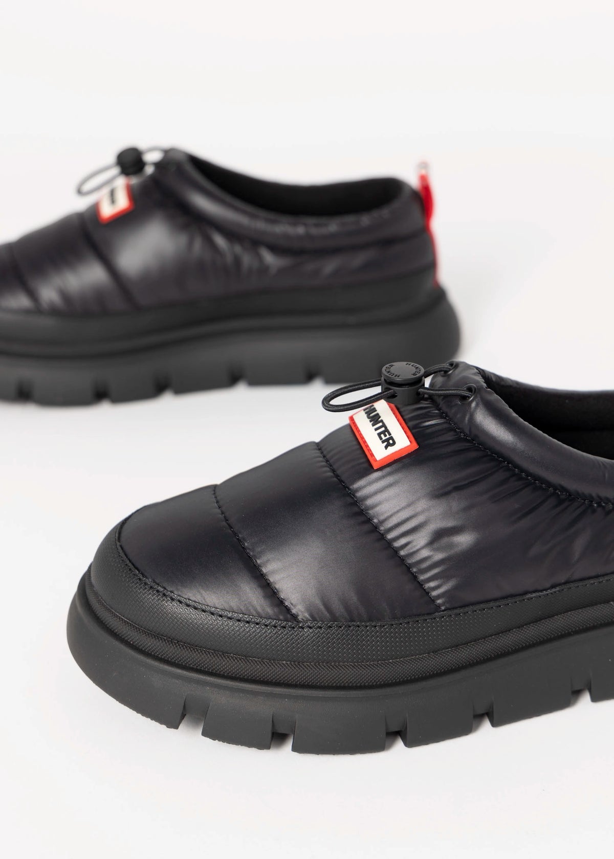 swatch_Black hunter boots madi 5 nylon puffer booties