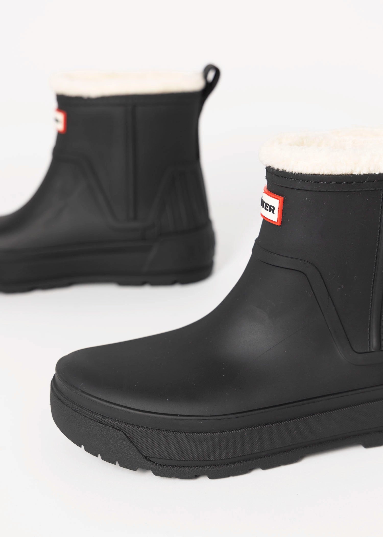 swatch_Black willa insulated waterproof boots