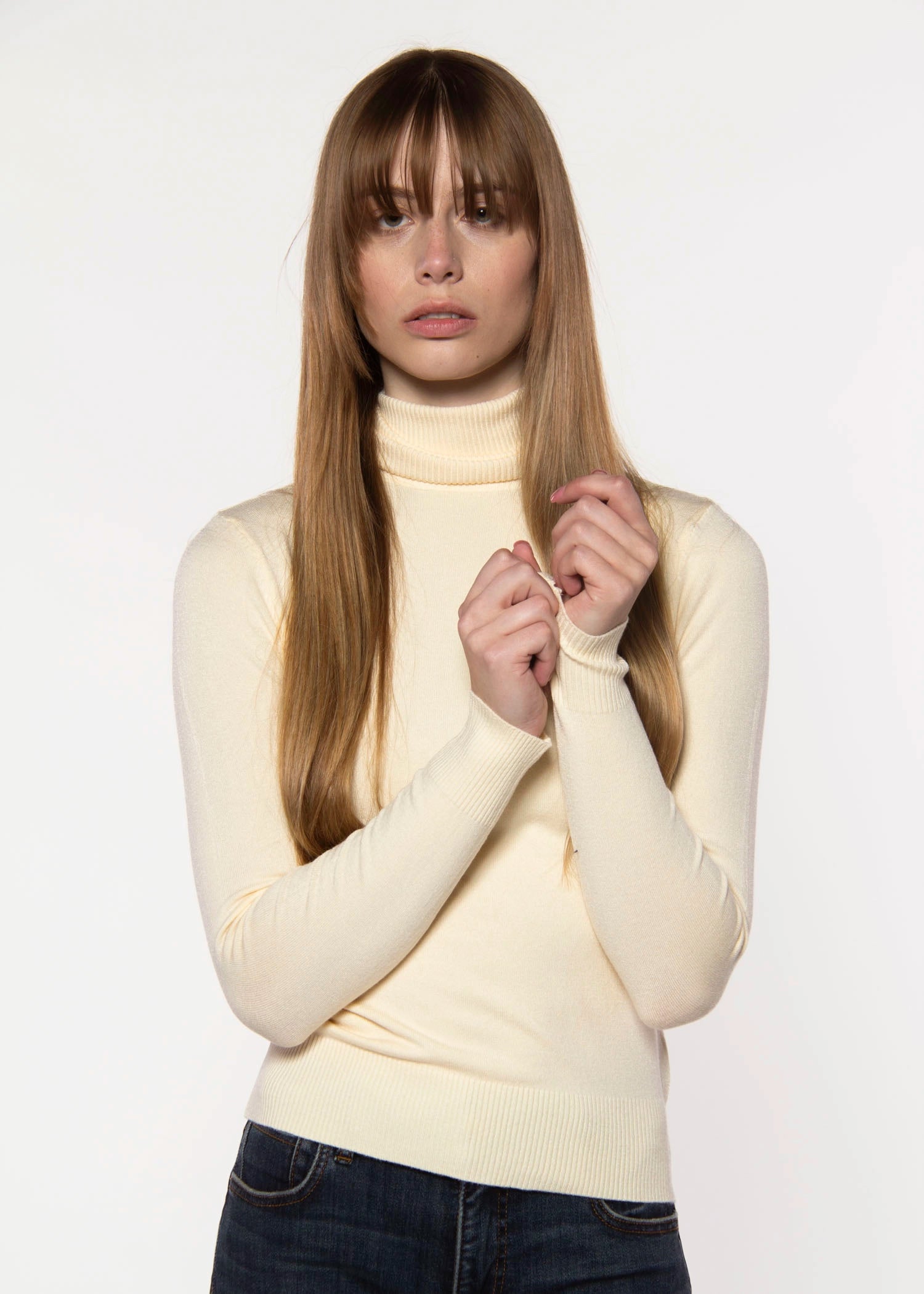 swatch_Ecru silene sweater