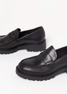 swatch_Black Leather kenova loafer shoes
