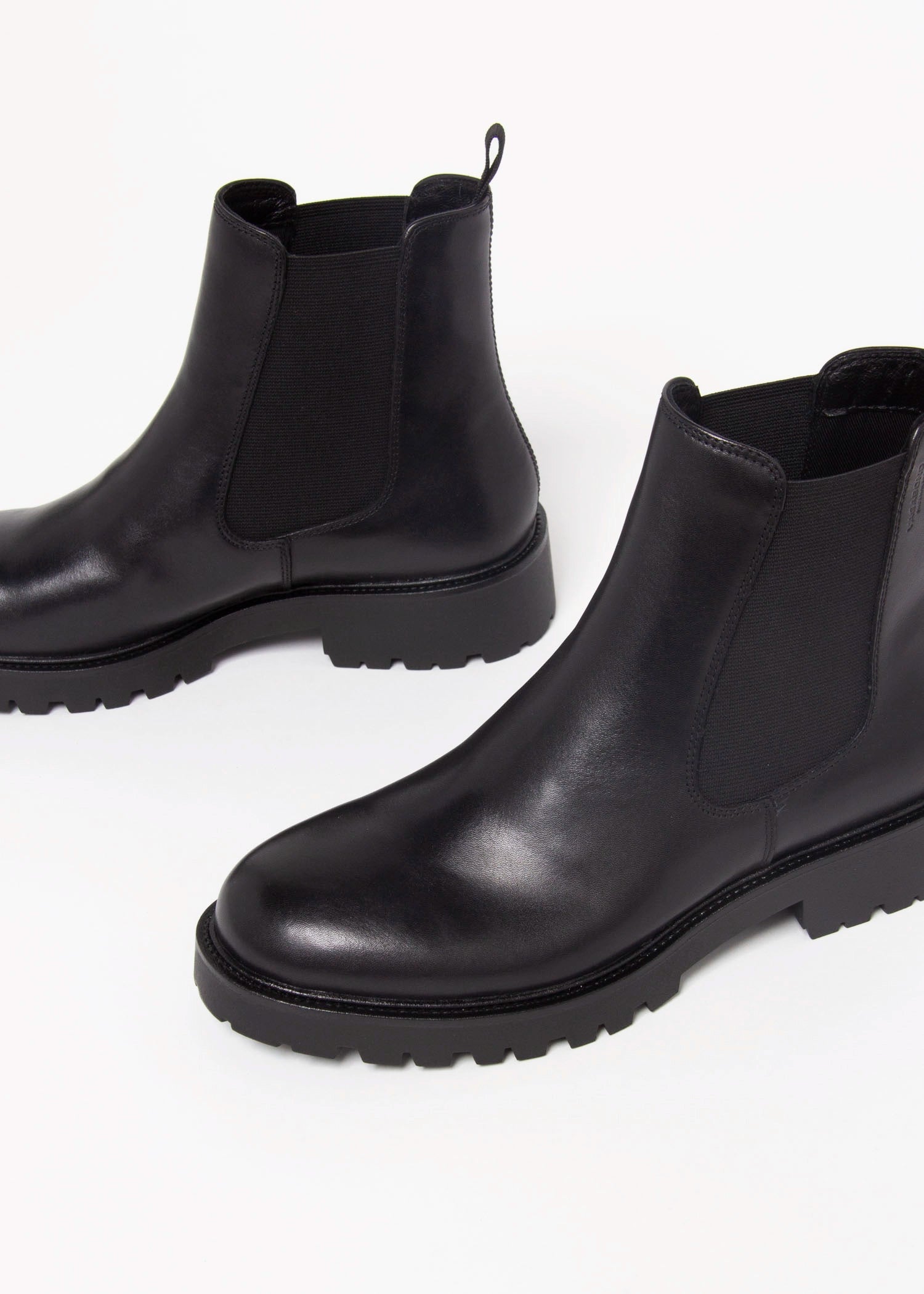 swatch_Black Leather kenova chelsea boot boots