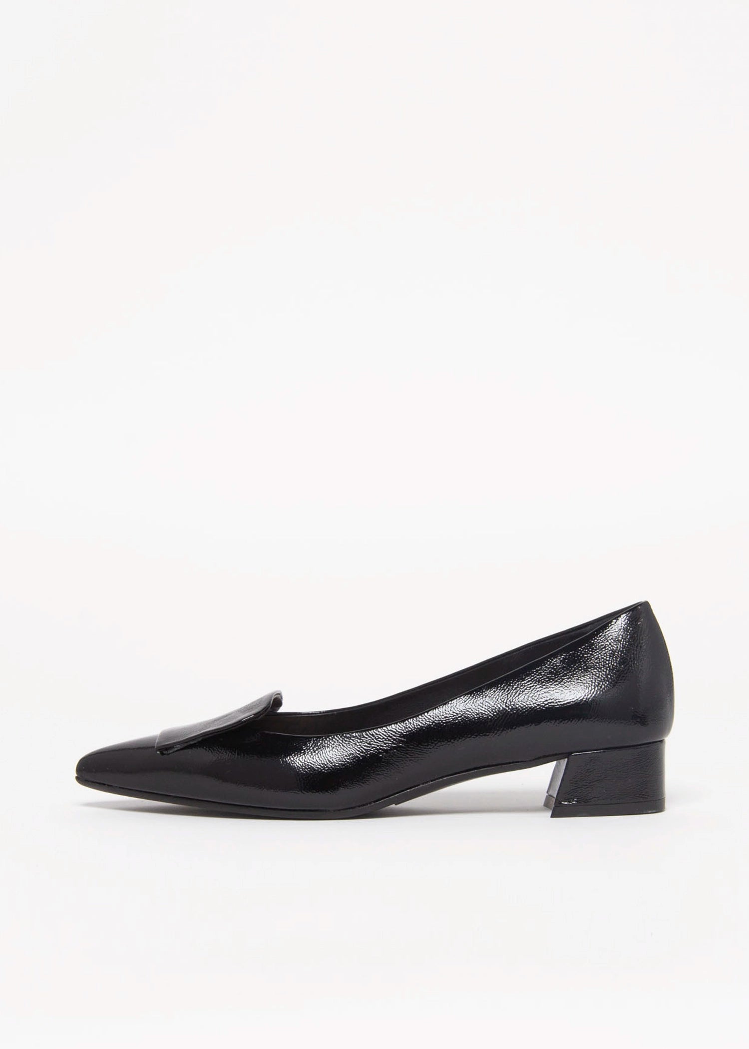 swatch_Black Patent low heel pump shoes