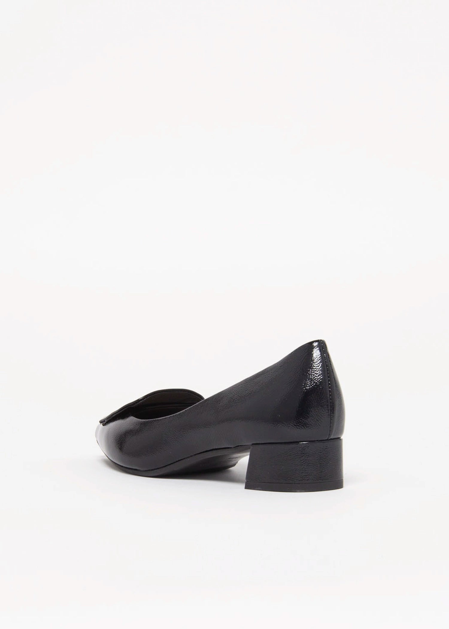 swatch_Black Patent low heel pump shoes