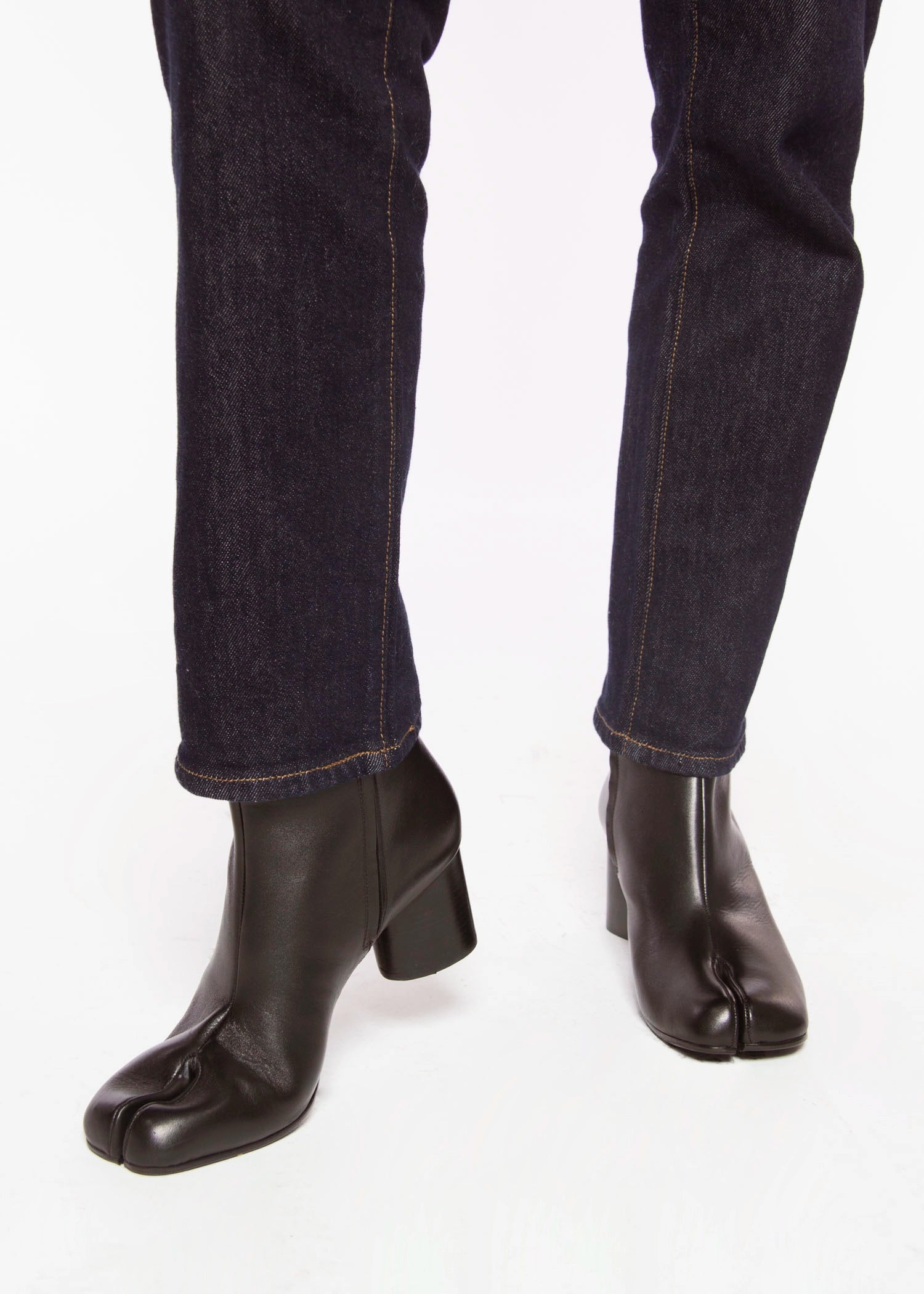 swatch_Black Leather tabi boot boots