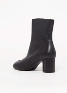 swatch_Black Leather tabi boot boots