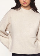 swatch_Pearl one pocket sweater crewnecks