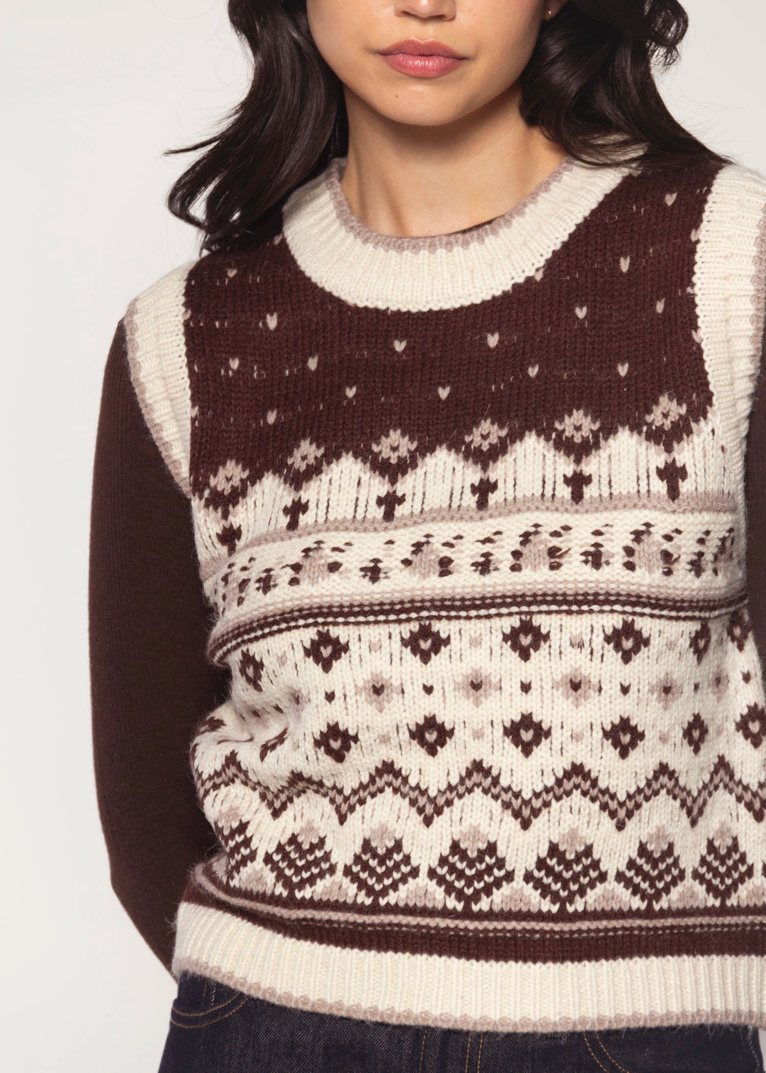 swatch_Plum vivi vest sweaters