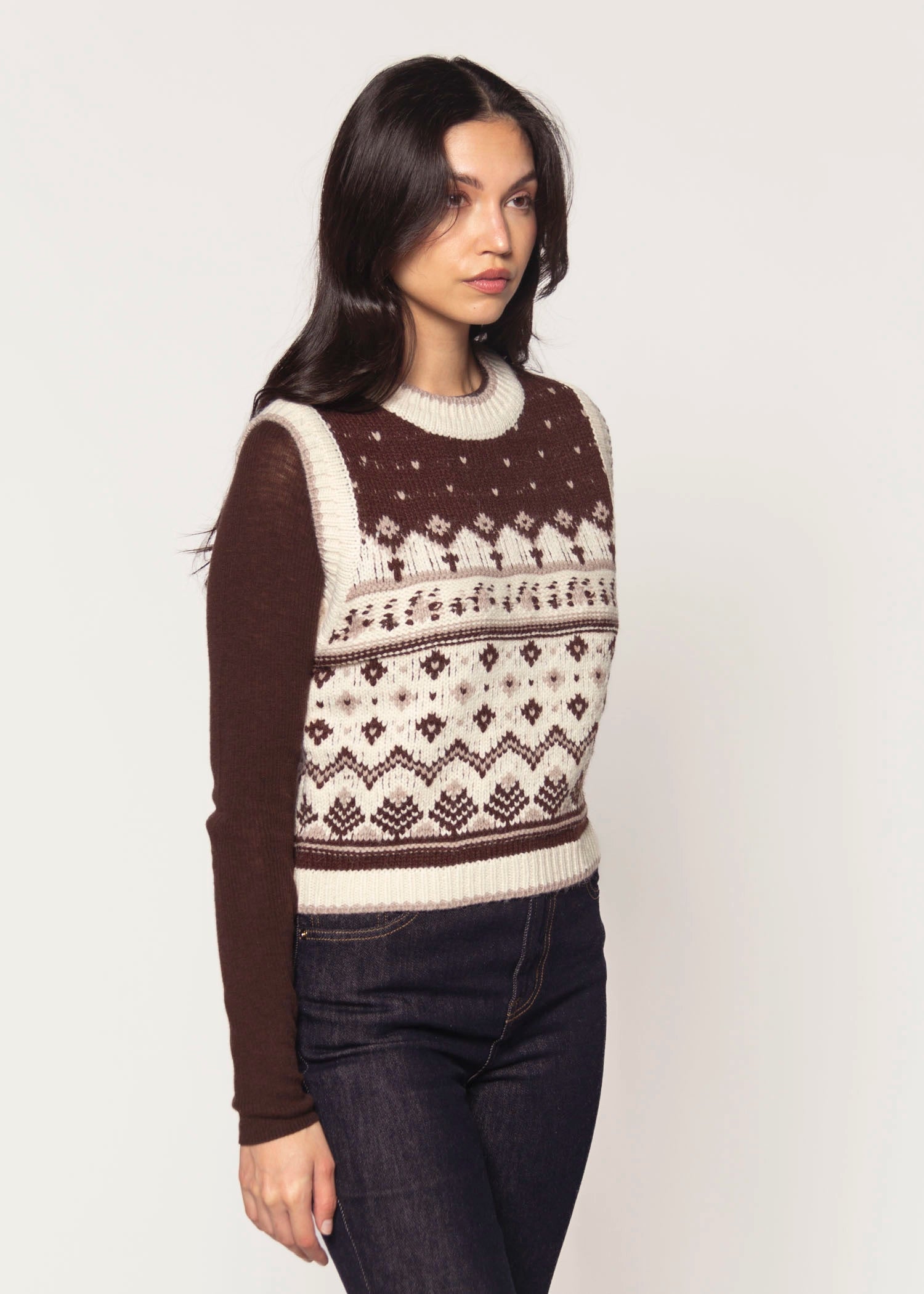 swatch_Plum vivi vest sweaters