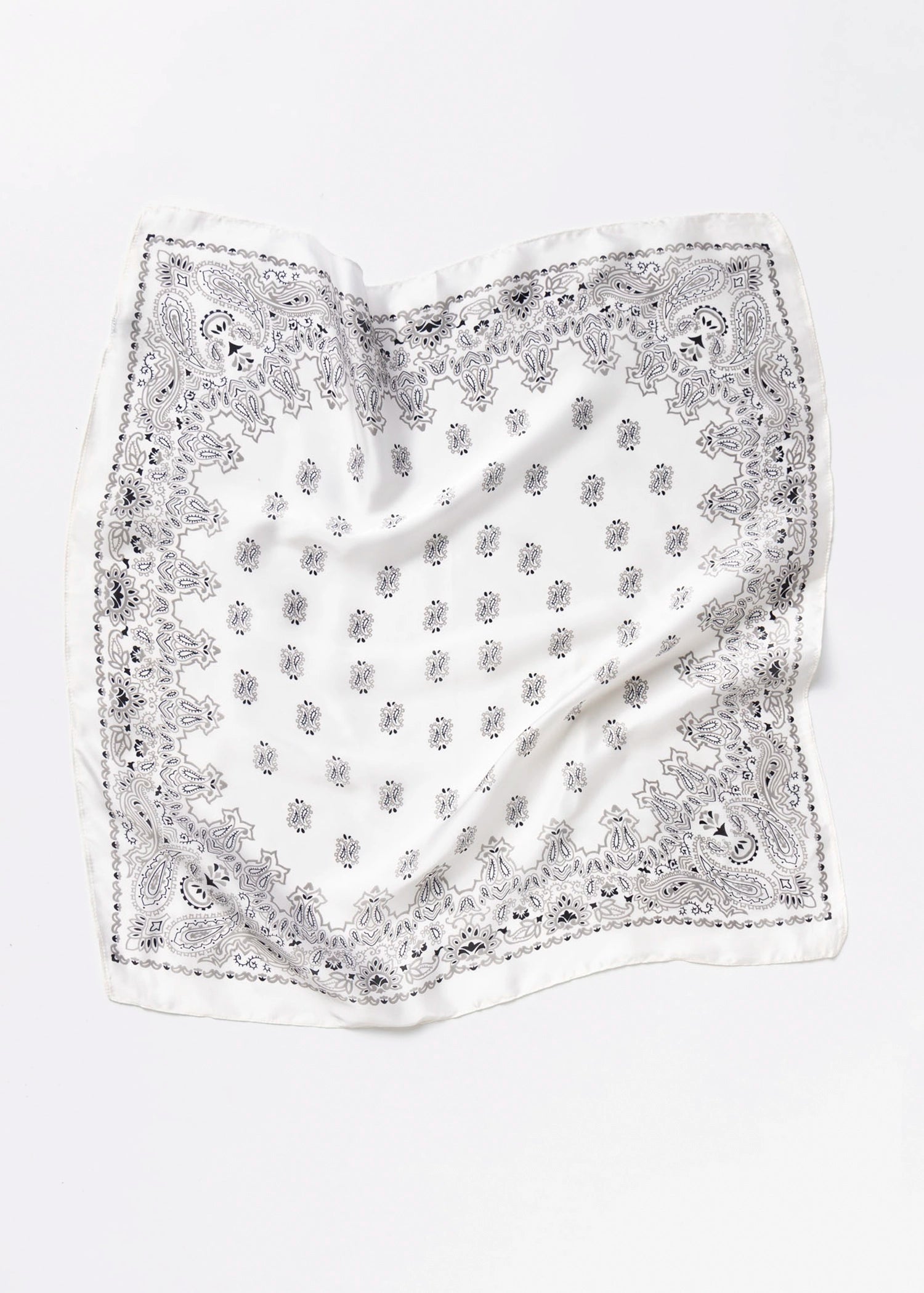 swatch_White bandana head scarf