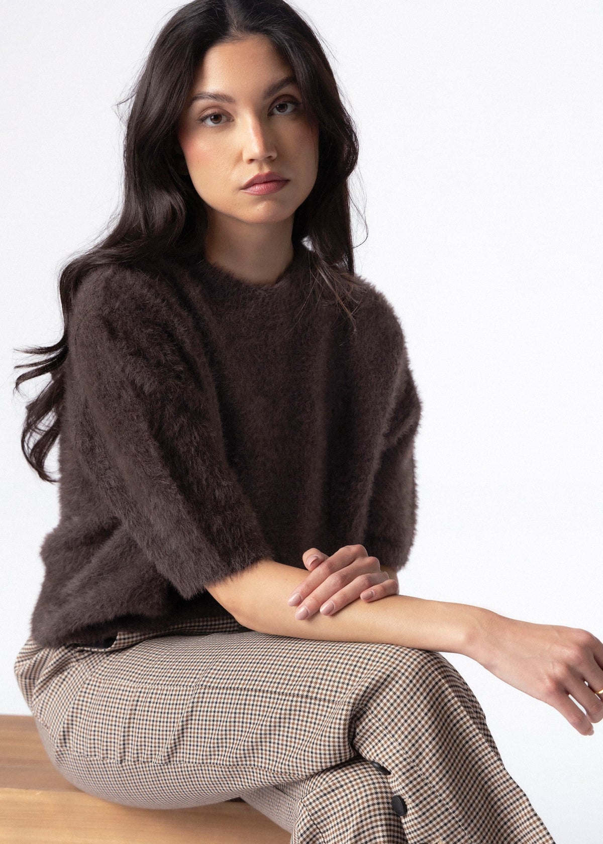 swatch_Chocolate fuzzy knit cropped sweater