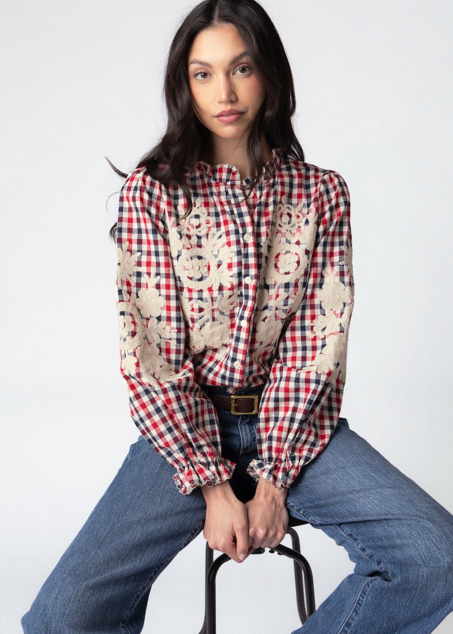 swatch_Red/Navy urban daizy embroidered gingham blouse