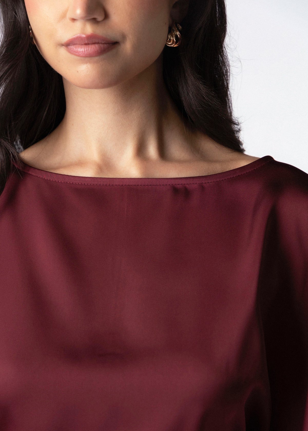 swatch_Burgundy satin darla flutter sleeve top