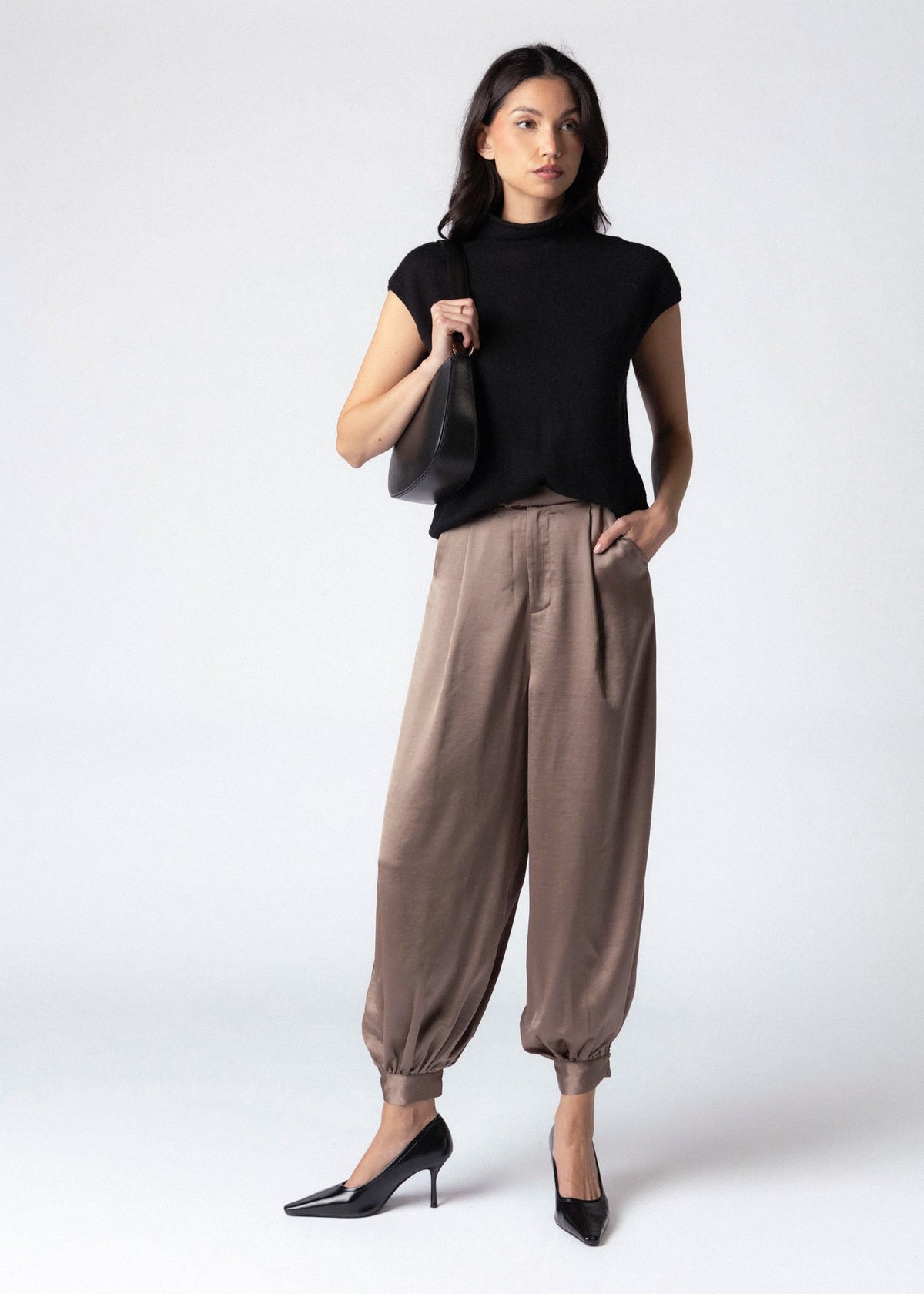 swatch_Taupe sadie and sage melody balloon pant