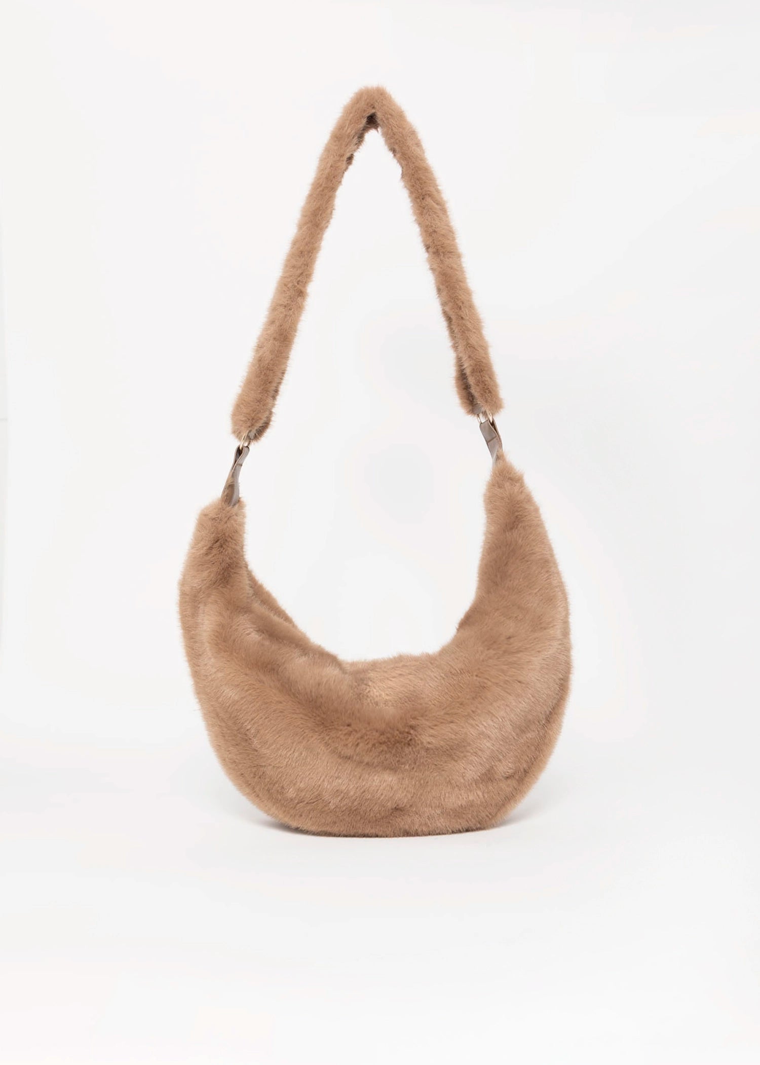 swatch_Toast rino and pelle Nayla faux fur crossbody bag