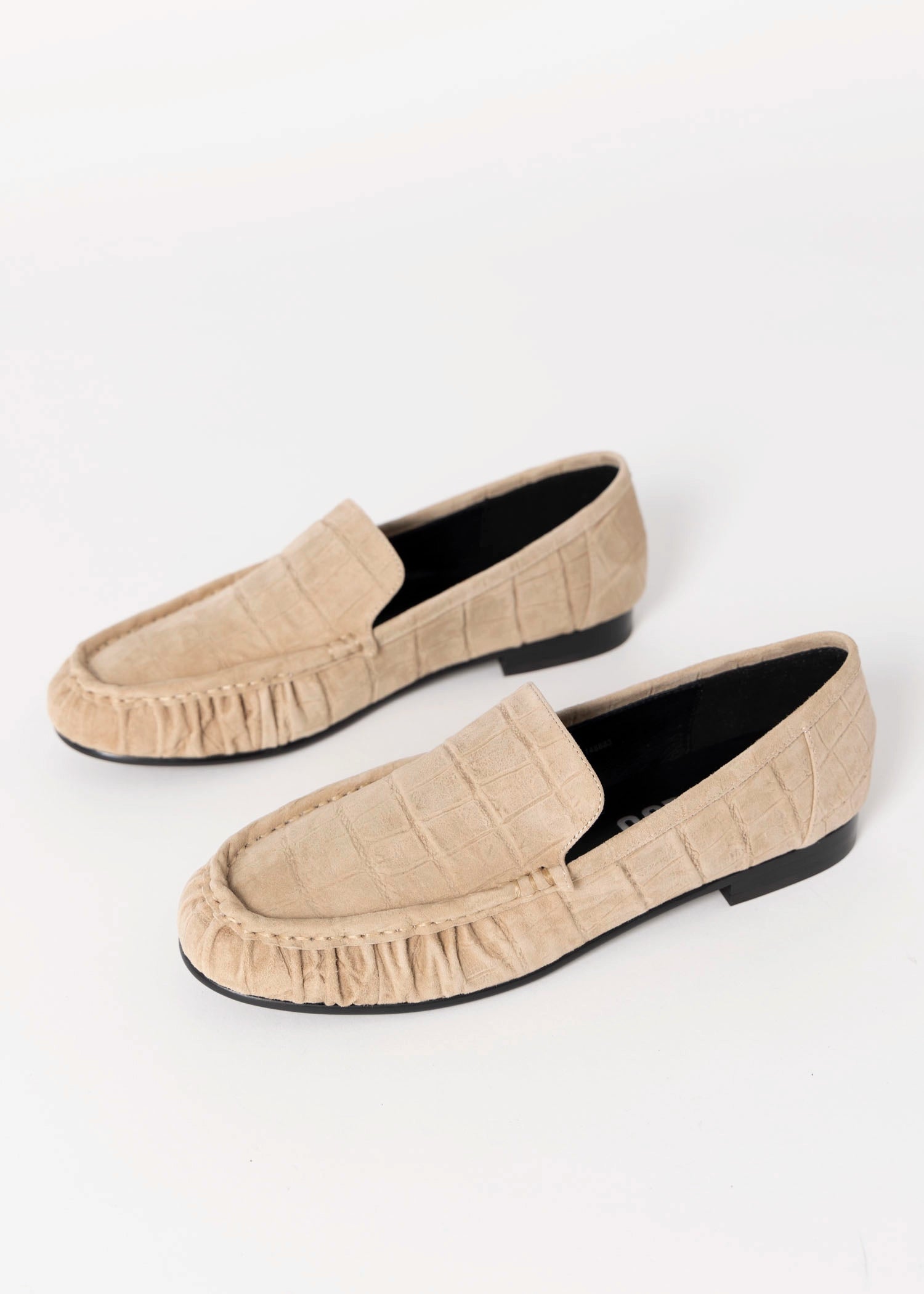swatch_Taupe Suede bibi lou lysa loafer