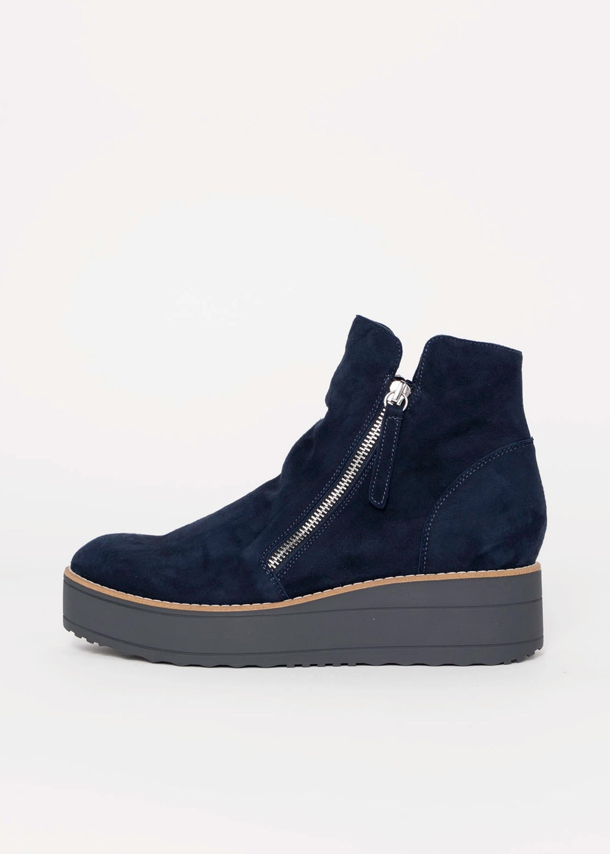 swatch_Navy Suede Silent D nene boot