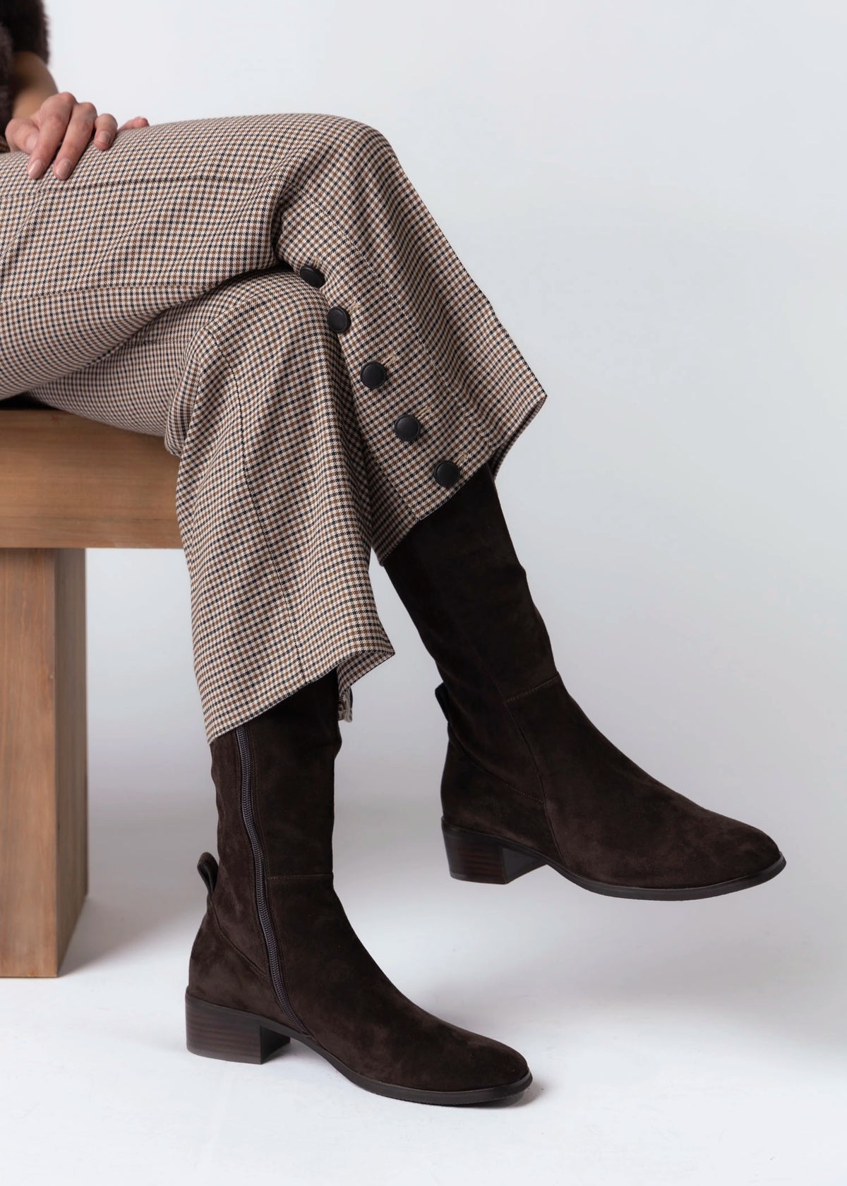 swatch_Chocolate silent d oreos knee high boot