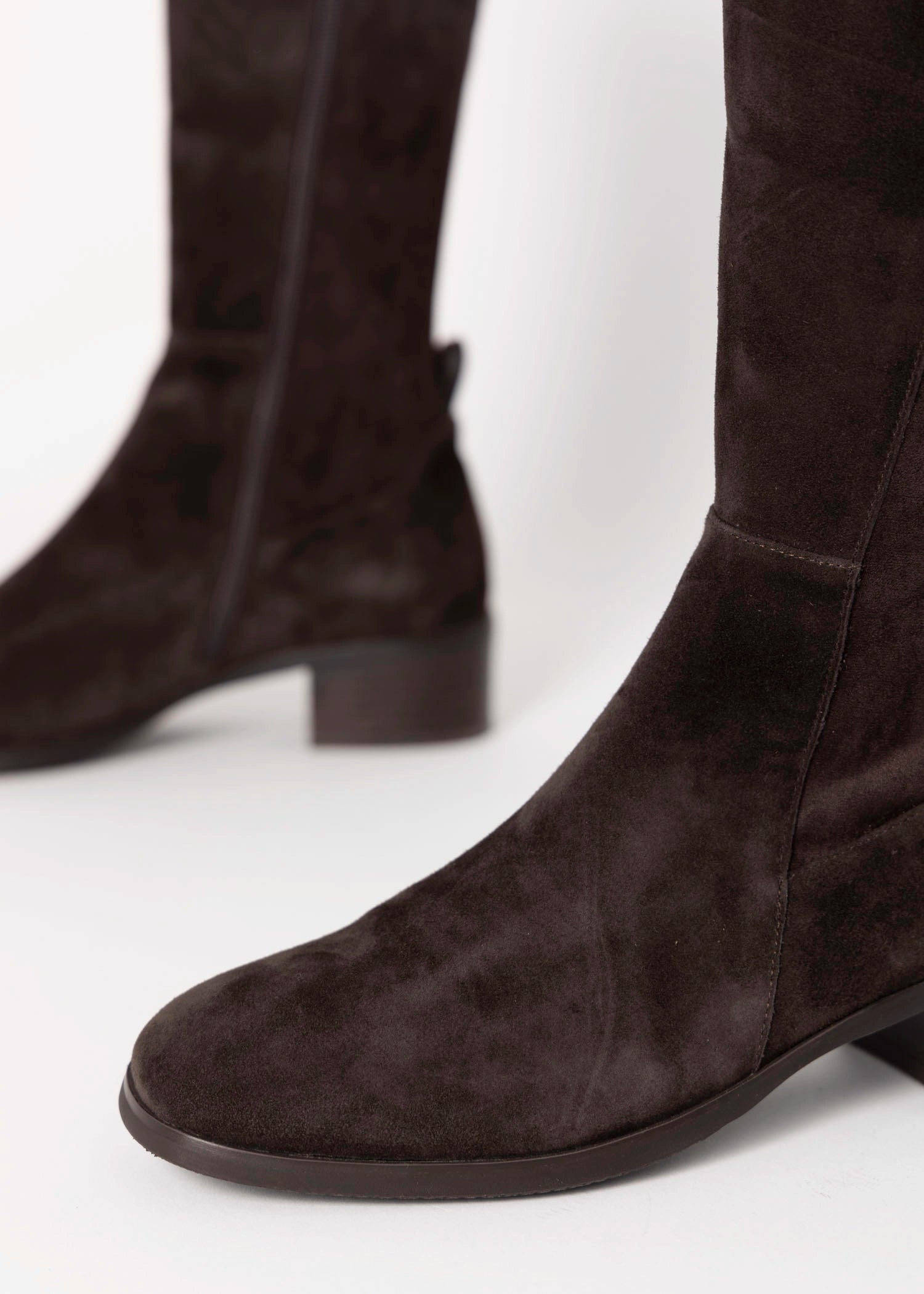 swatch_Chocolate silent d oreos knee high boot
