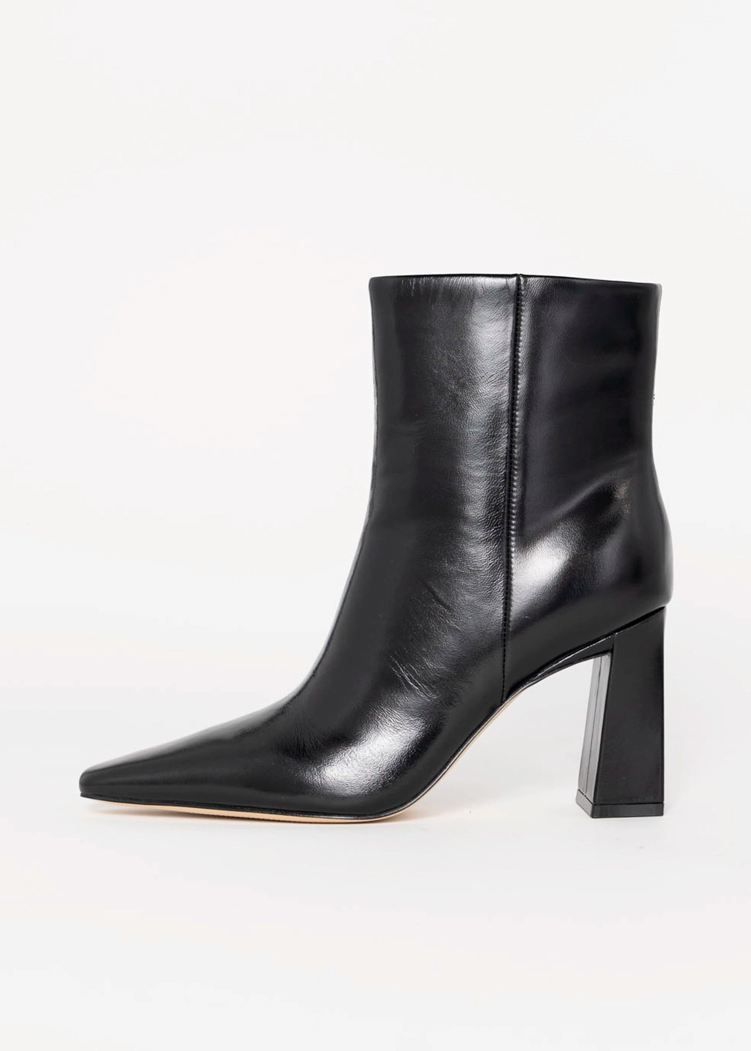 swatch_Black Leather marc fisher ellsie heeled bootie