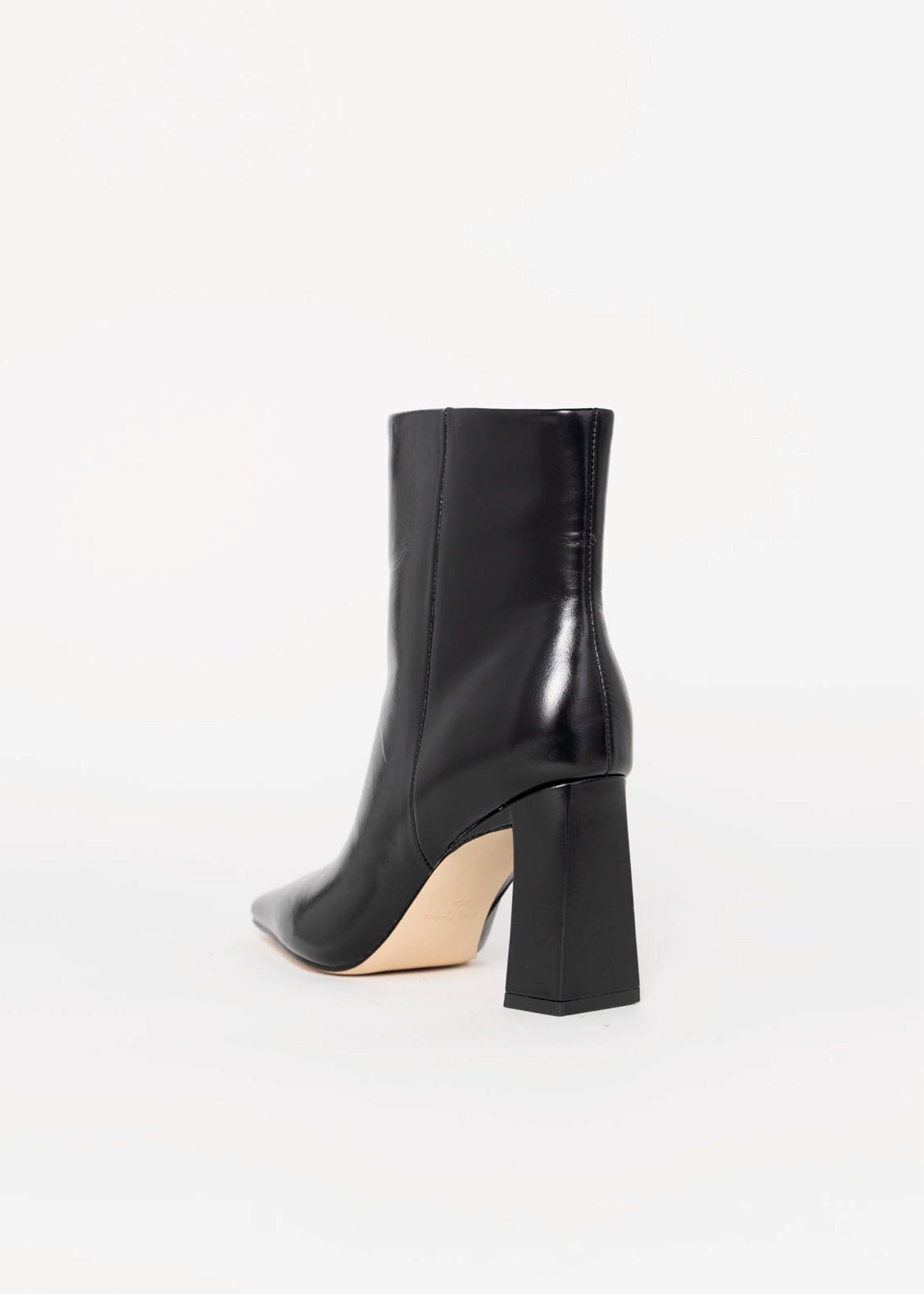 swatch_Black Leather marc fisher ellsie heeled bootie