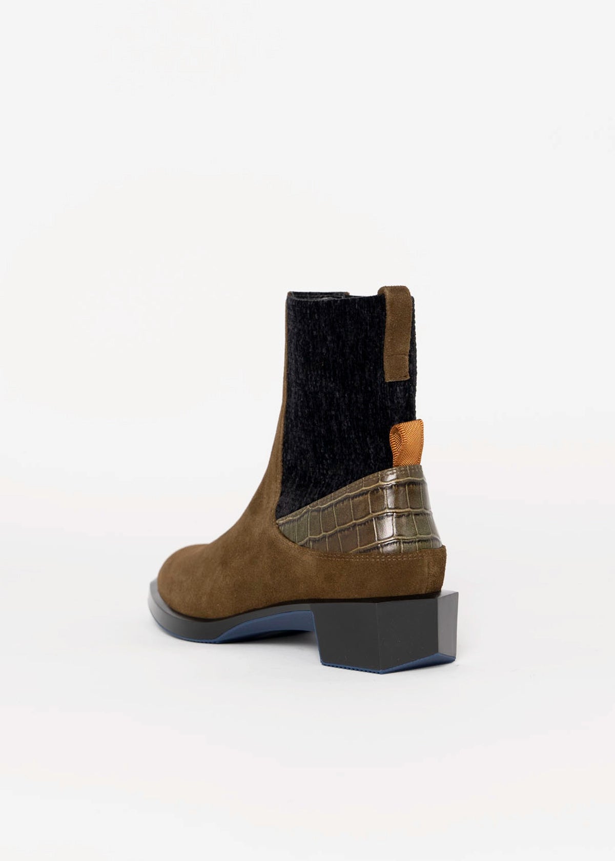 swatch_Khaki 4ccccees forma ena chelsea boot